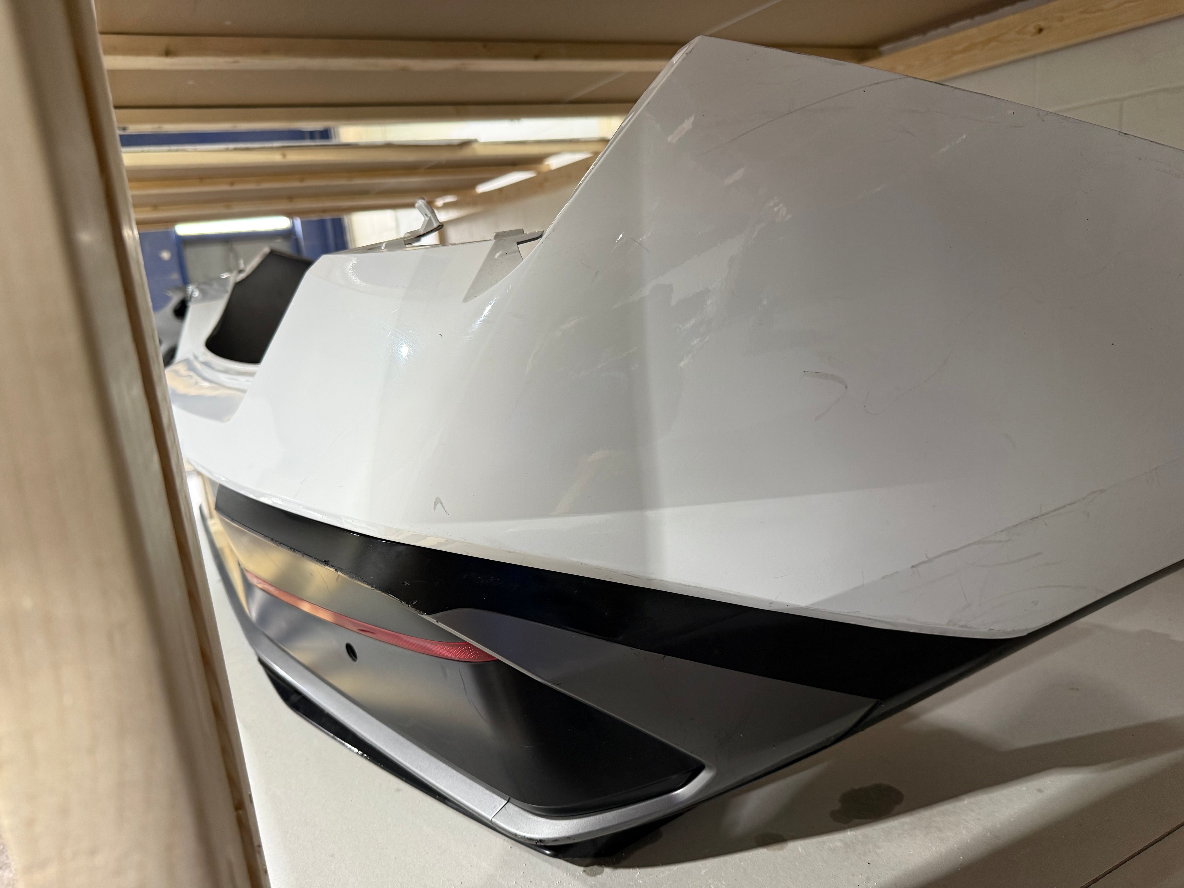 2024, 2025, 2026 Hyundai  Elantra  Rear Bumper Assembly (Reflectors & License Plate Lights)