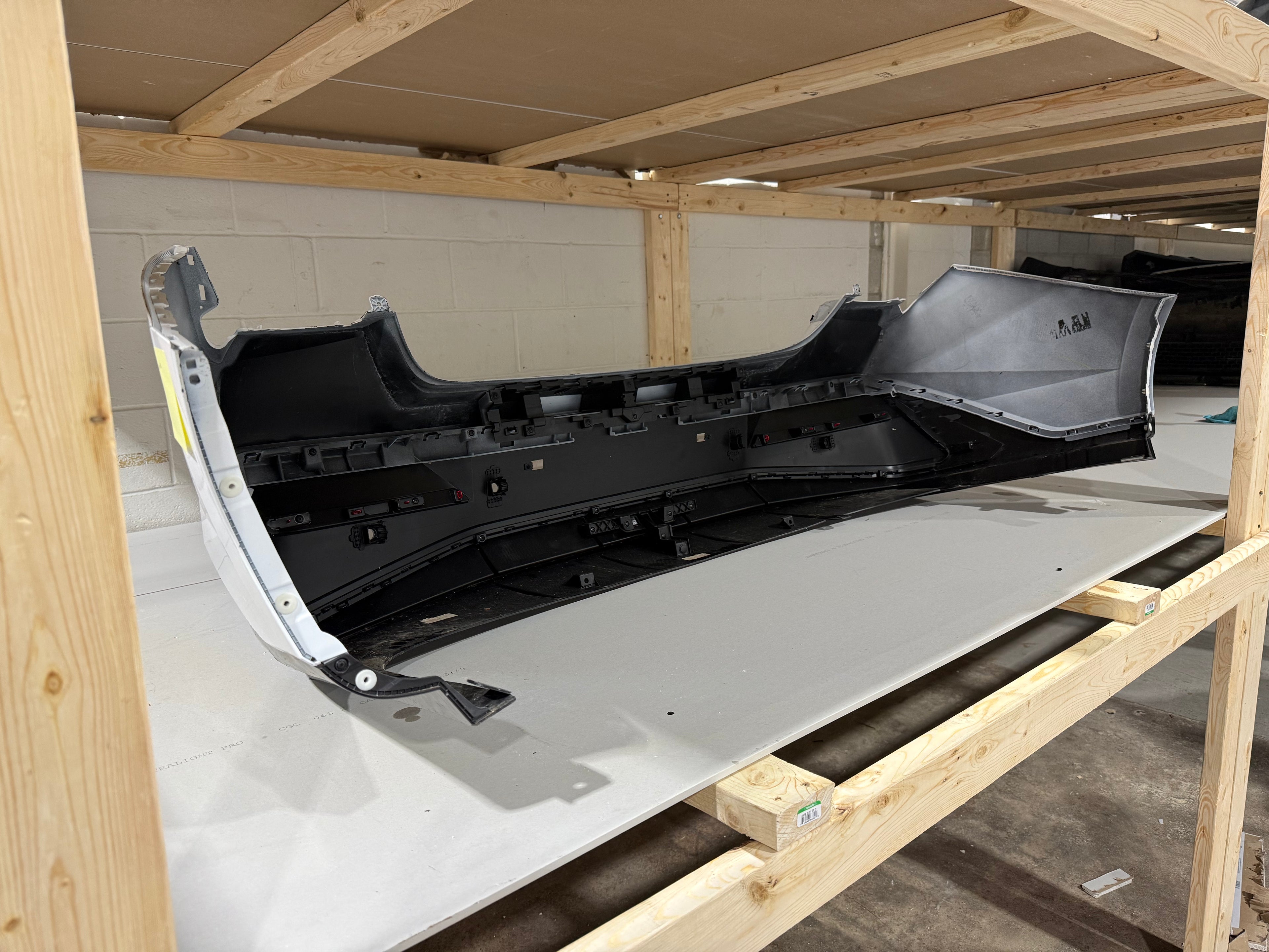 2024, 2025, 2026 Hyundai  Elantra  Rear Bumper Assembly (Reflectors & License Plate Lights)