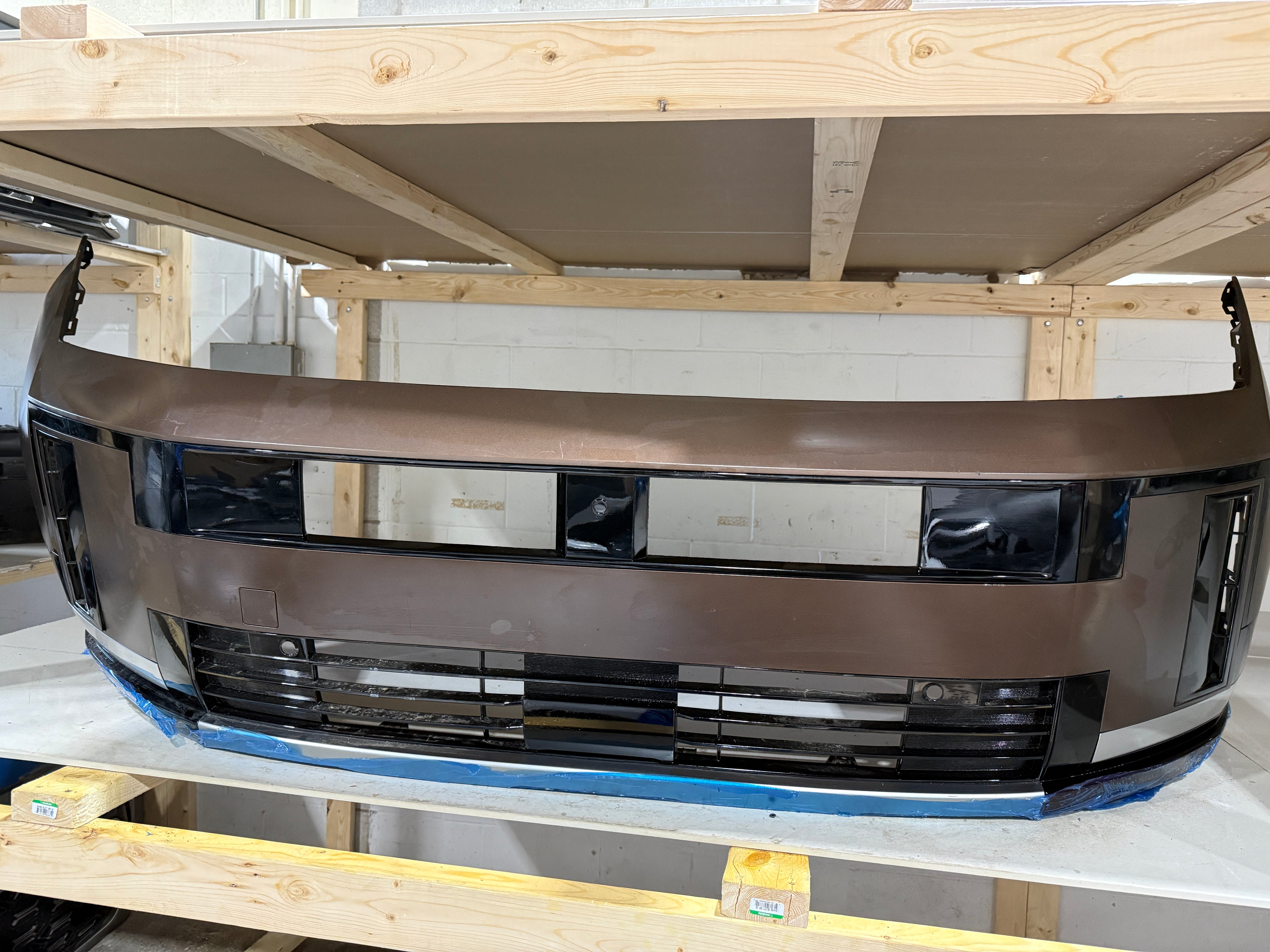 2024, 2025, 2026 Hyundai  Santa-Fe Front Bumper Assembly Limited / (Sensors + Radar)
