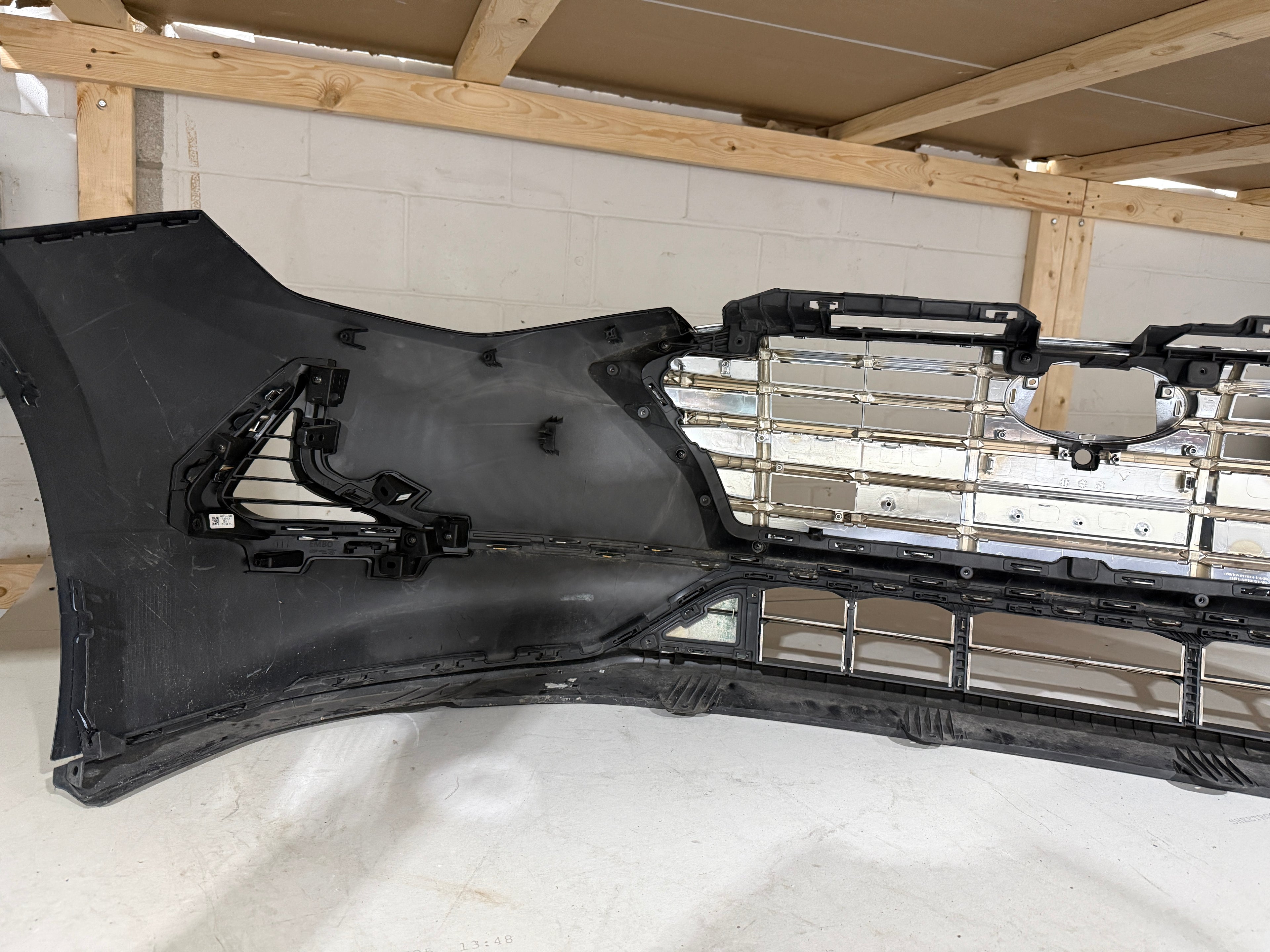 2020, 2021, 2022, 2023 Hyundai  Sonata  Front Bumper Assembly (Hybird/Gas) Camera/Rad