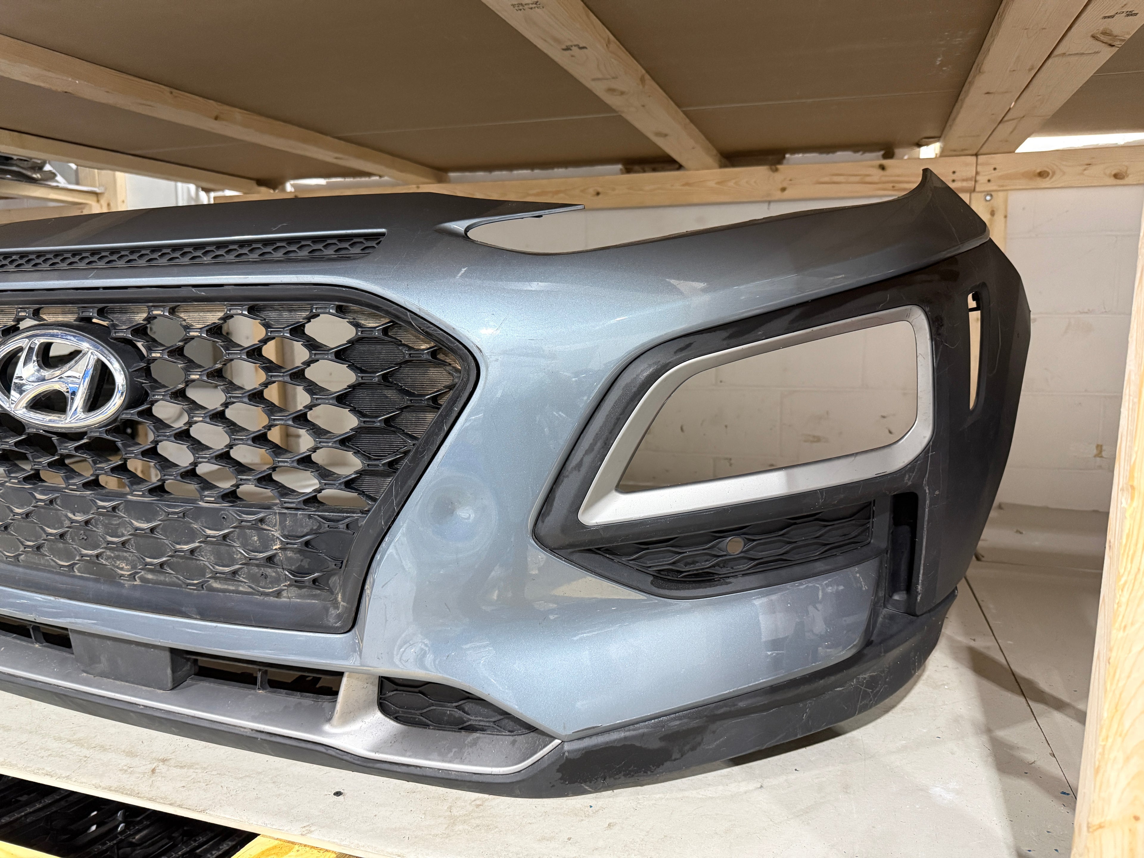 2018, 2019, 2020, 2021, 2022 Hyundai  Kona Front Bumper Assembly Radar
