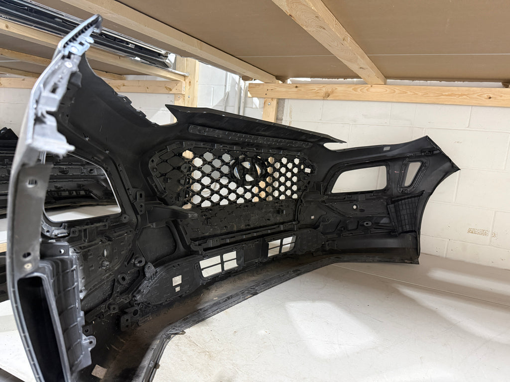 2018, 2019, 2020, 2021, 2022 Hyundai  Kona Front Bumper Assembly Radar