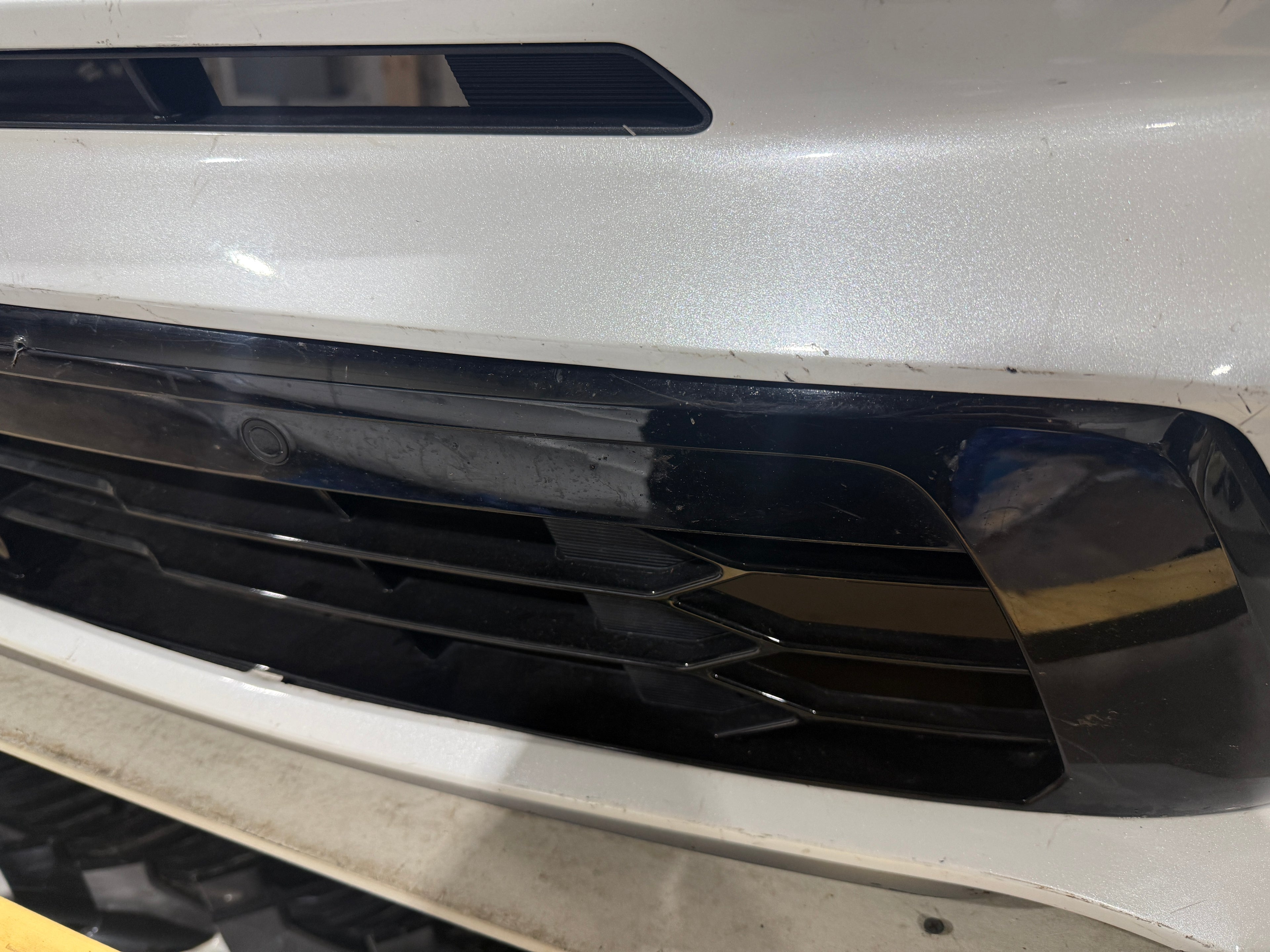 2021, 2022, 2023 KIA Sorento Front Bumper Assembly (Camera + Radar + Sensors)