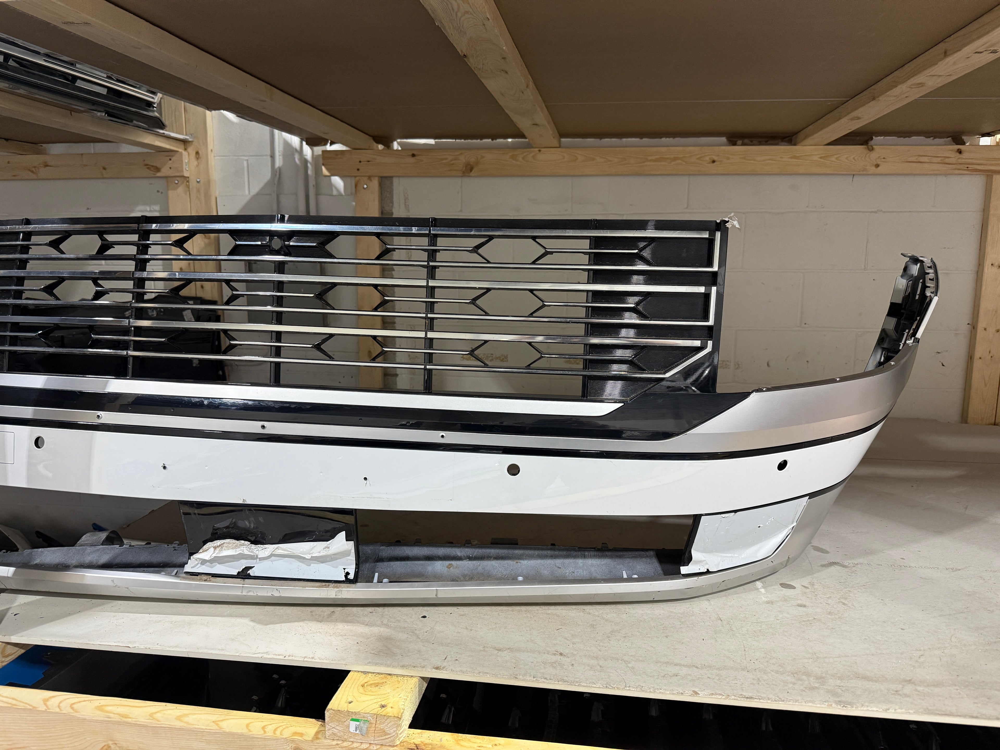 2025, 2026 Hyundai  Palisade Front Bumper Assembly (Camera + Sensors + Radar)