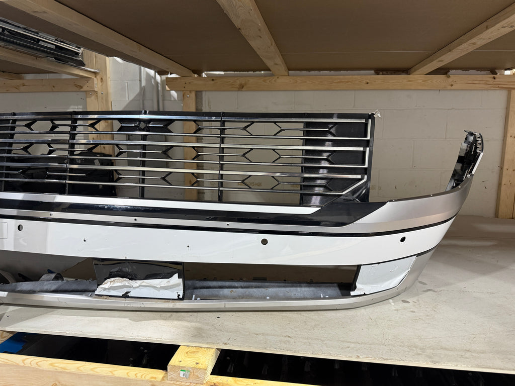 2025, 2026 Hyundai  Palisade Front Bumper Assembly (Camera + Sensors + Radar)