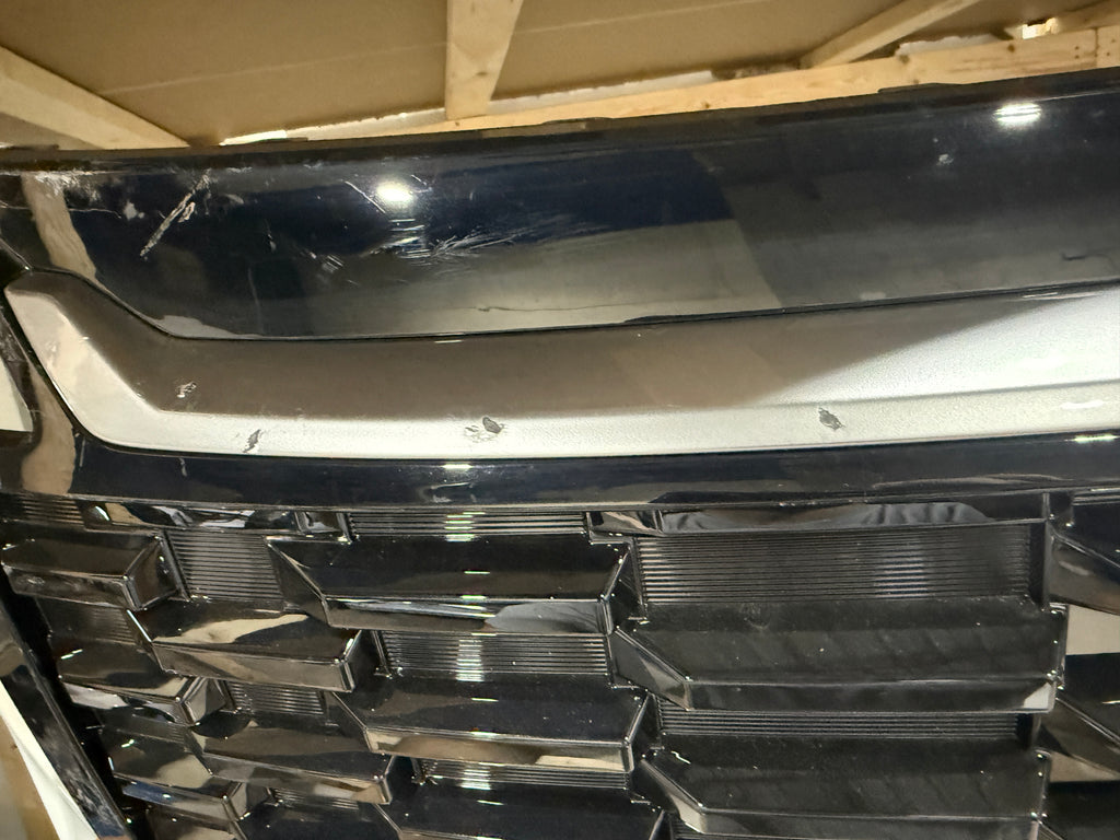 2026 KIA Sportage Front Bumper Assembly SX Prestige / (Camera + Radar +Fog Light)