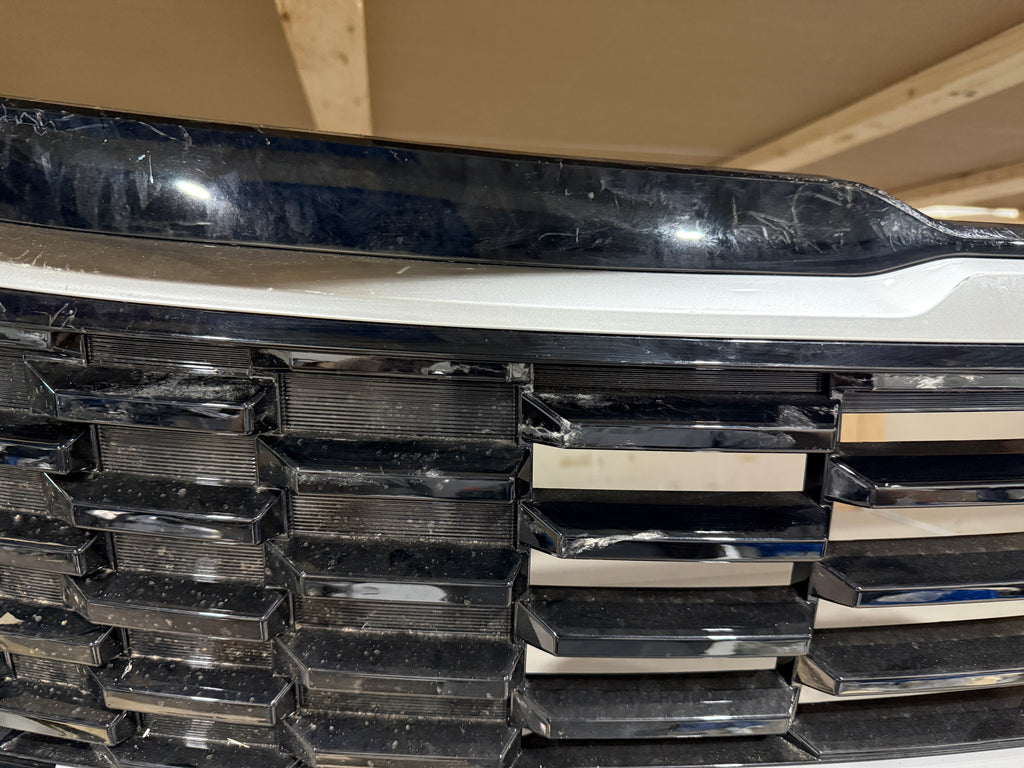 2026 KIA Sportage Front Bumper Assembly SX (Cam/ Radar/ Sensor) (No Fog Lights)