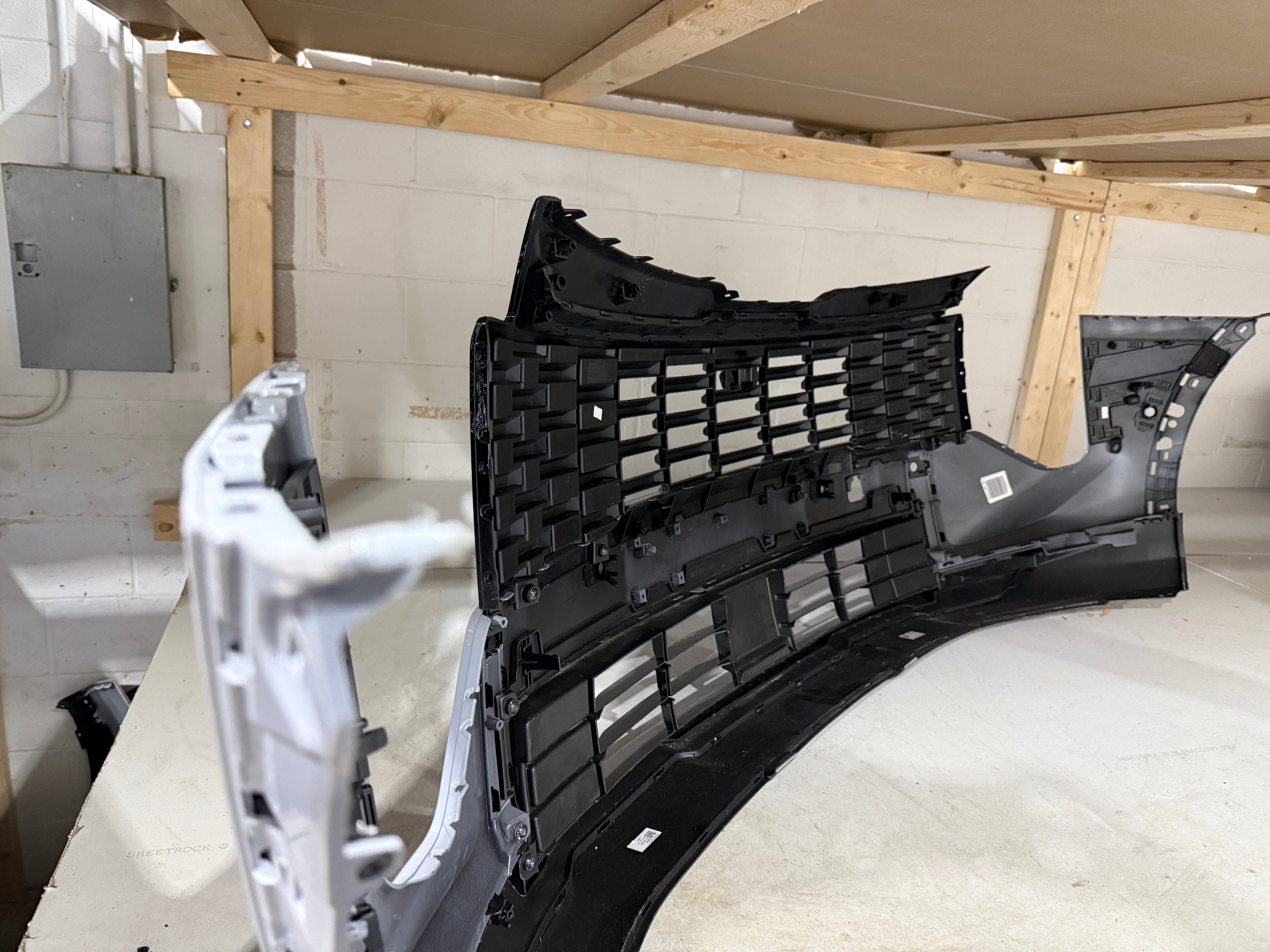 2026 KIA Sportage Front Bumper Assembly SX (Cam/ Radar/ Sensor) (No Fog Lights)