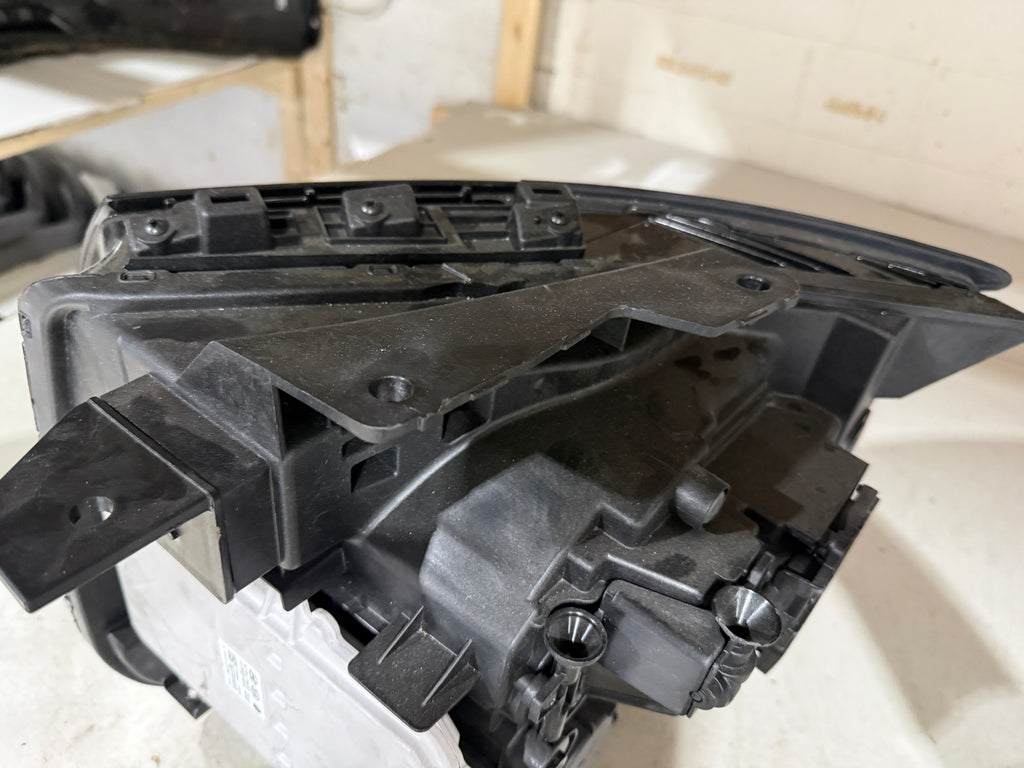 2026 Hyundai  Palisade Headlight Pair Full LED