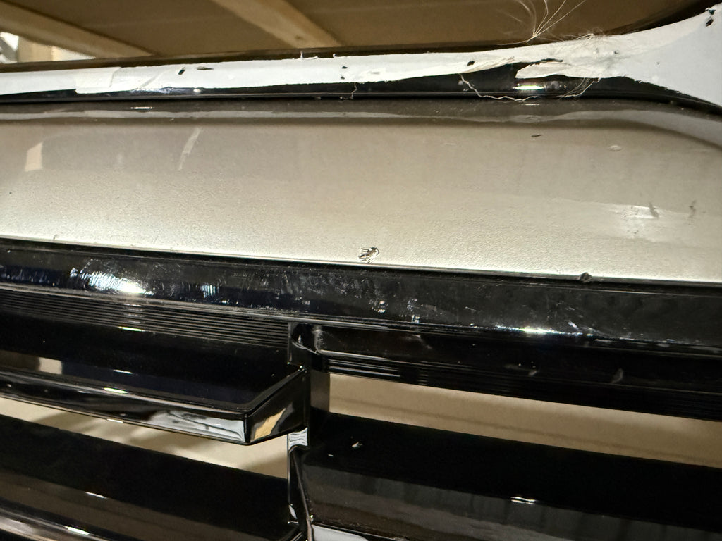 2026 KIA Sportage Front Bumper Assembly SX (Radar only)