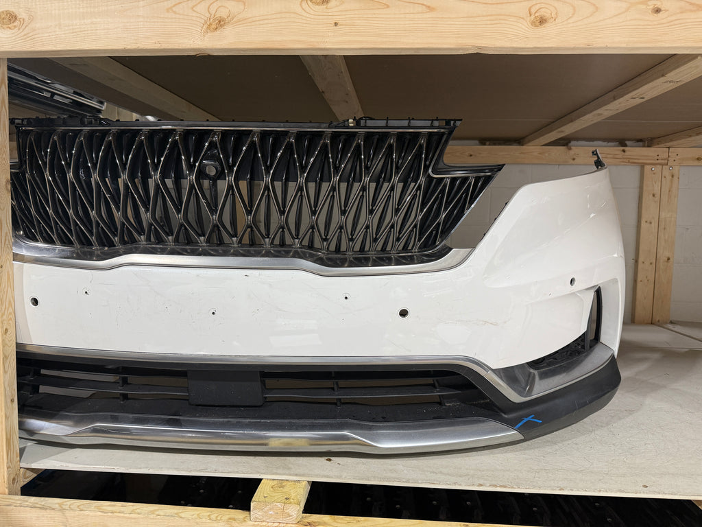 2021, 2022, 2023, 2024 KIA Carnival Front Bumper Assembly (Camera/Sensors/Radar)