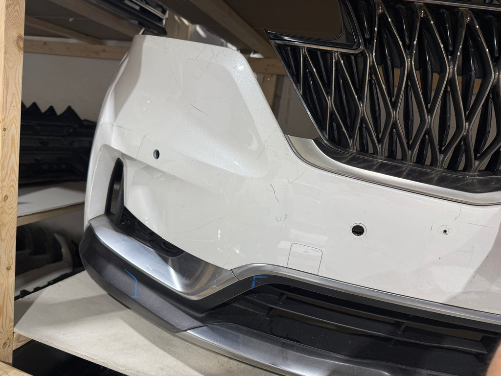 2021, 2022, 2023, 2024 KIA Carnival Front Bumper Assembly (Camera/Sensors/Radar)