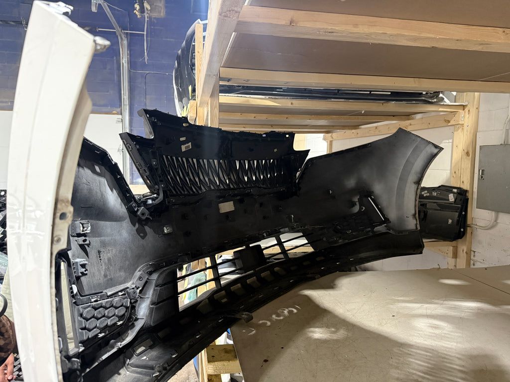 2021, 2022, 2023, 2024 KIA Carnival Front Bumper Assembly (Camera/Sensors/Radar)