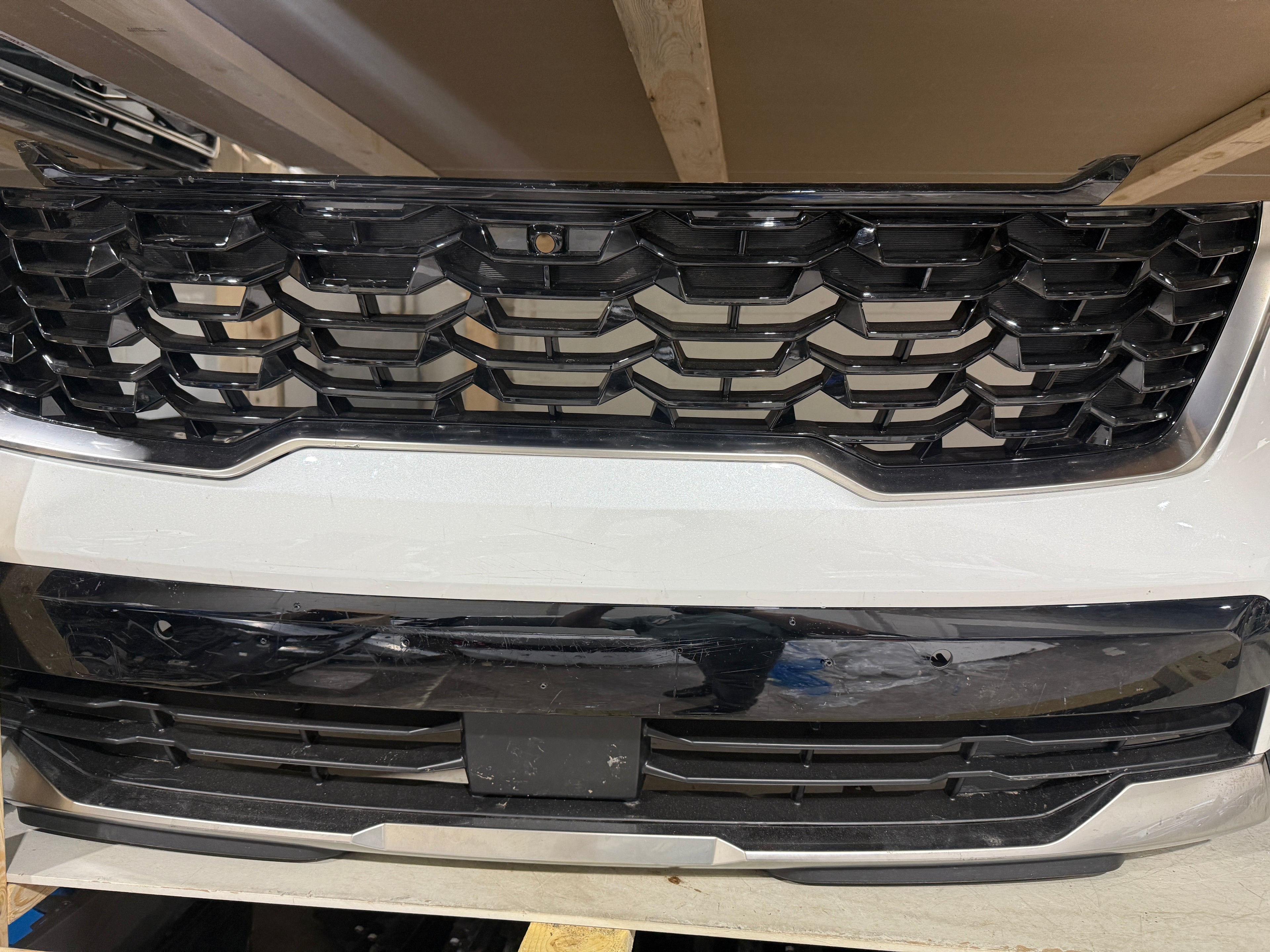 2025 KIA Sorento Front Bumper Assembly (Radar + Camera + Sensors)