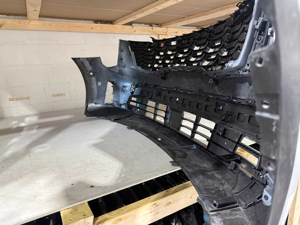 2025 KIA Sorento Front Bumper Assembly (Radar + Camera + Sensors)