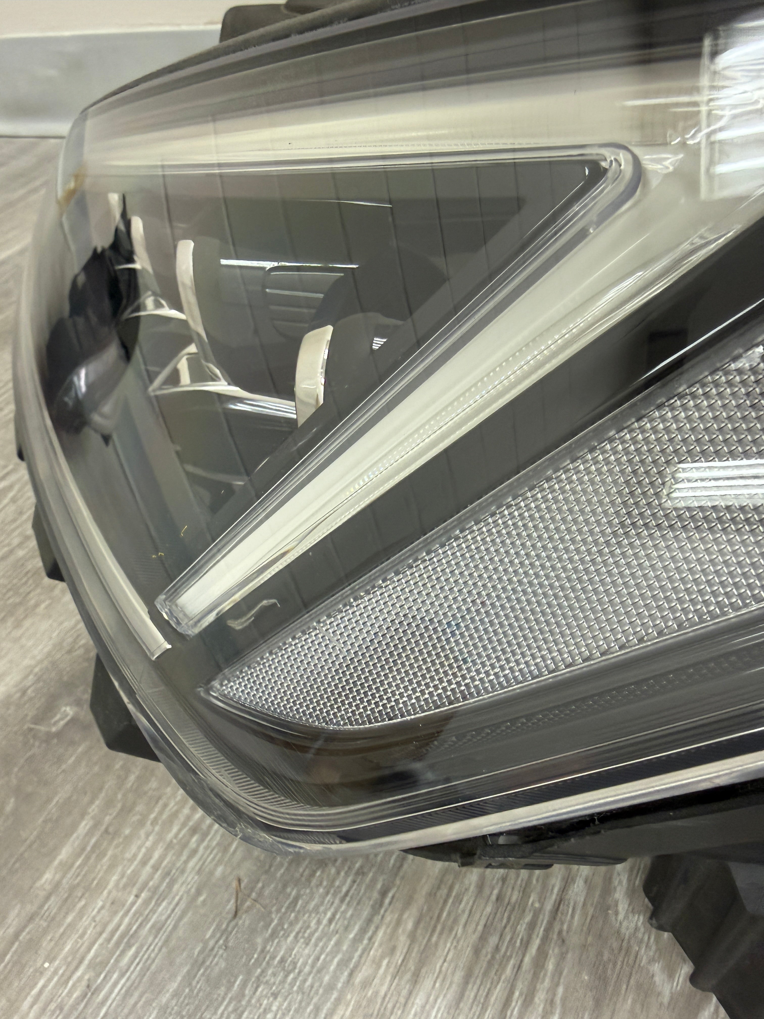 2019 Hyundai  Elantra  Headlight Pair Full LED (4 Lens)