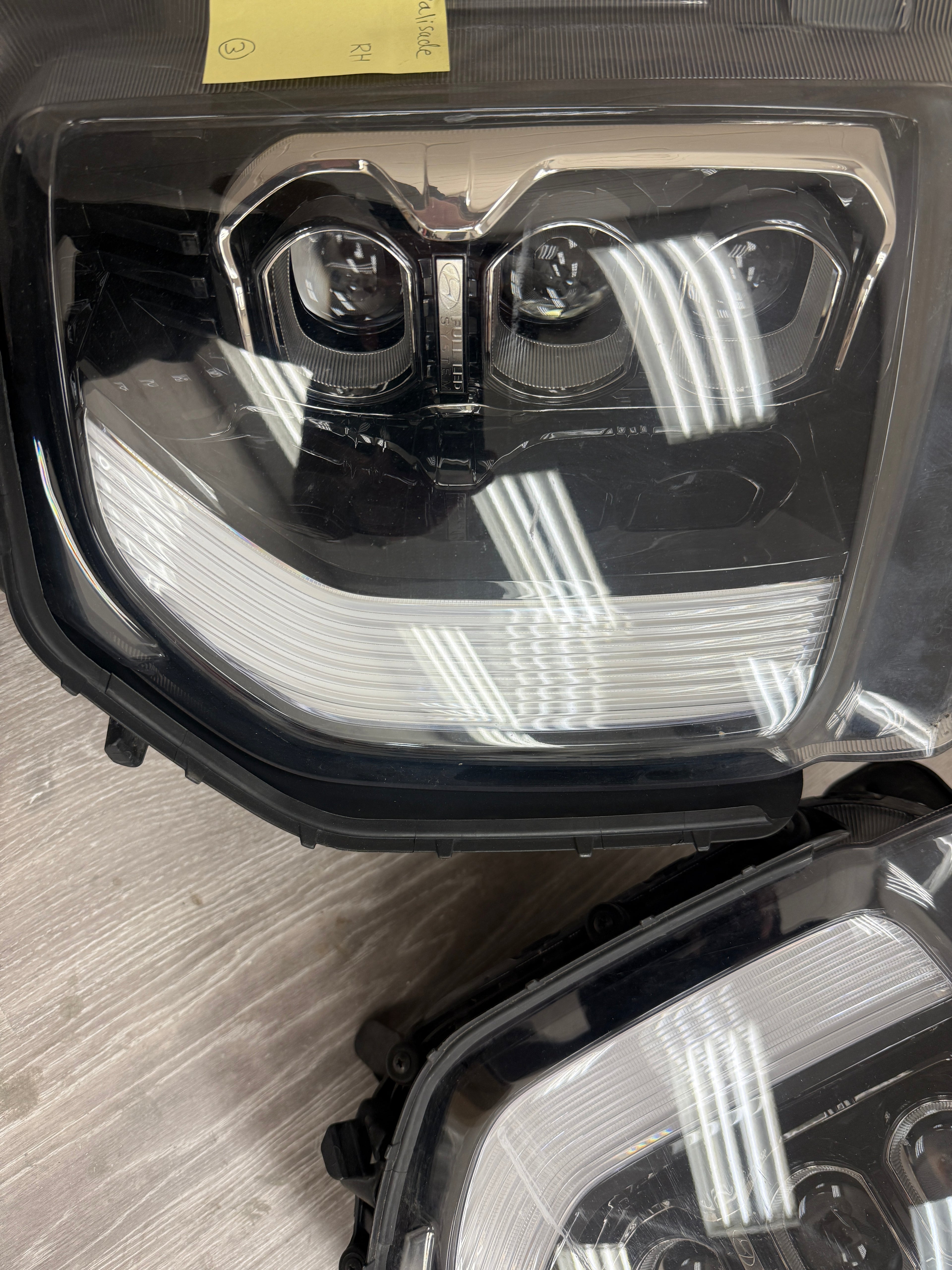 2020, 2021, 2022 Hyundai  Palisade Headlight Pair Full LED (3 Lens)