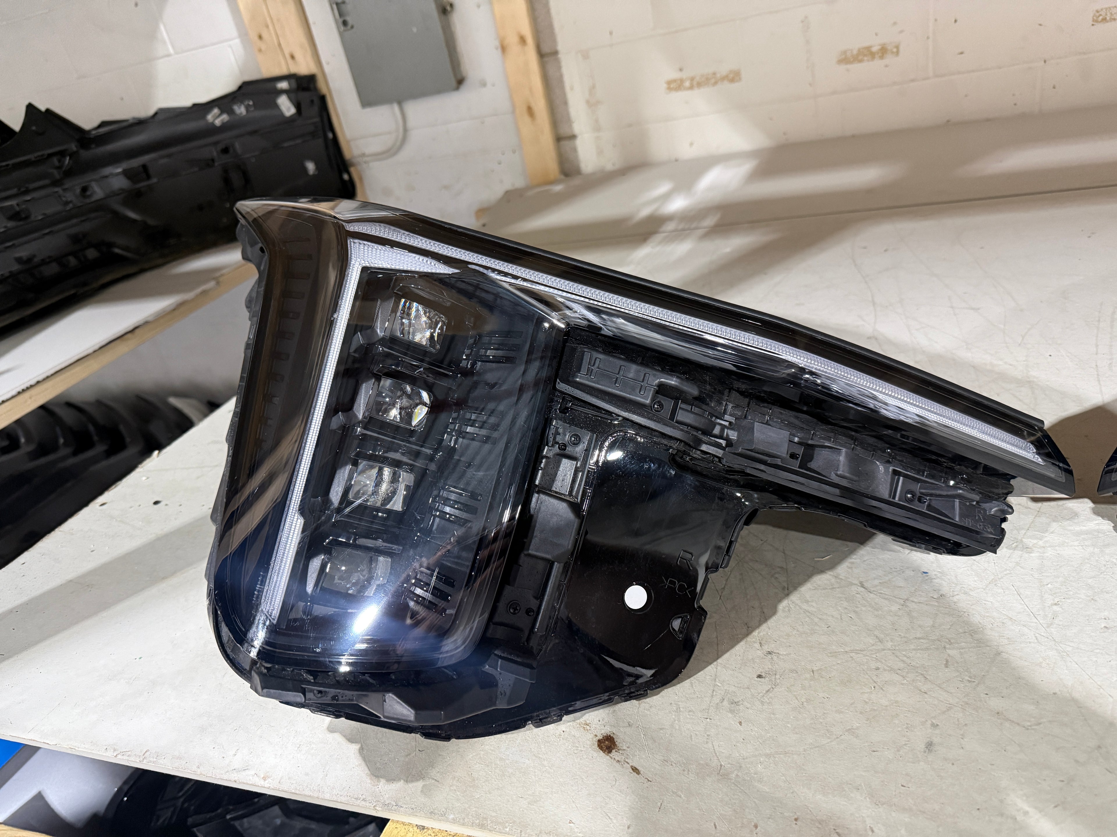 2026 KIA Sorento Headlight Pair Full LED