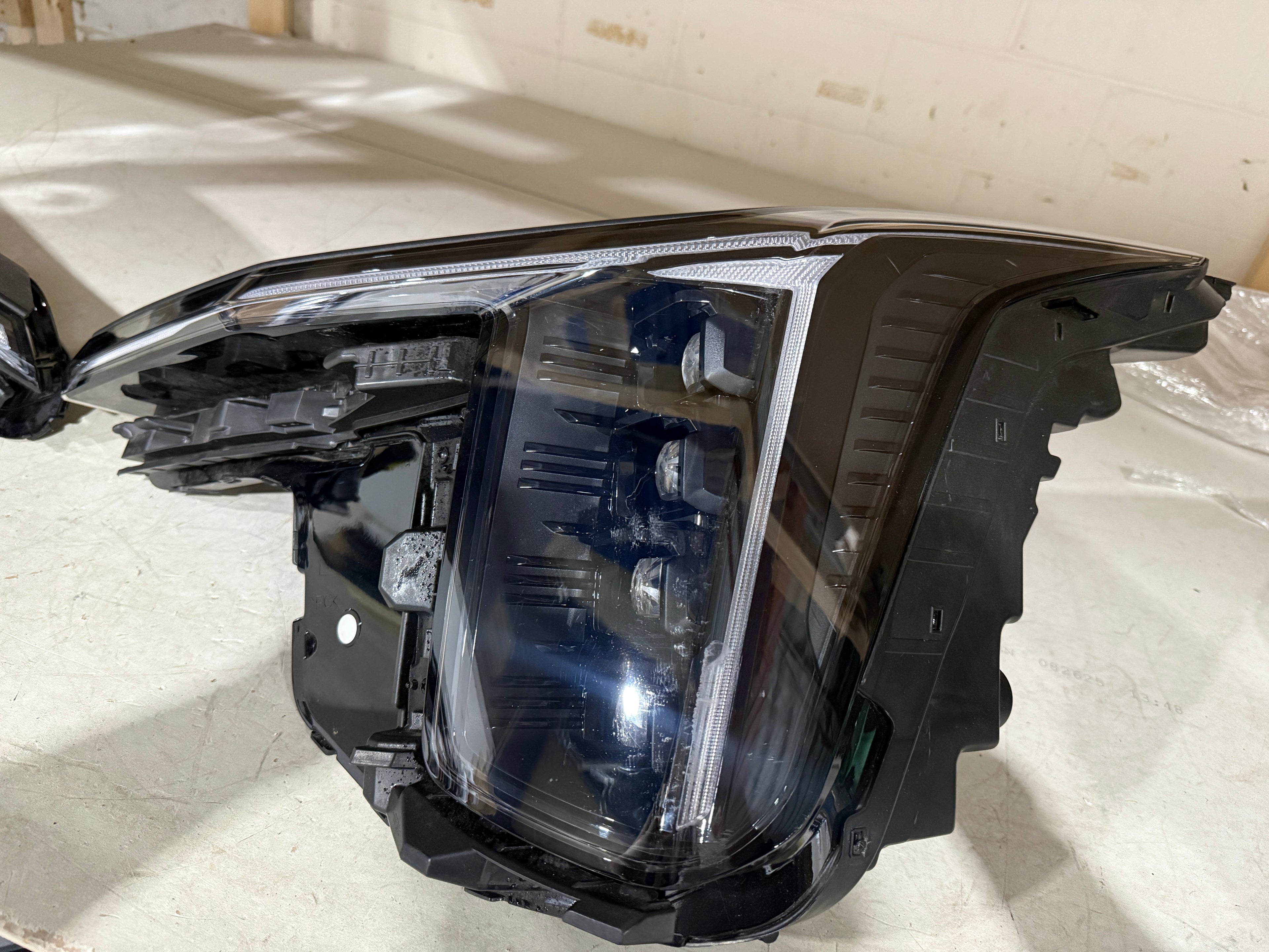 2026 KIA Sorento Headlight Pair Full LED