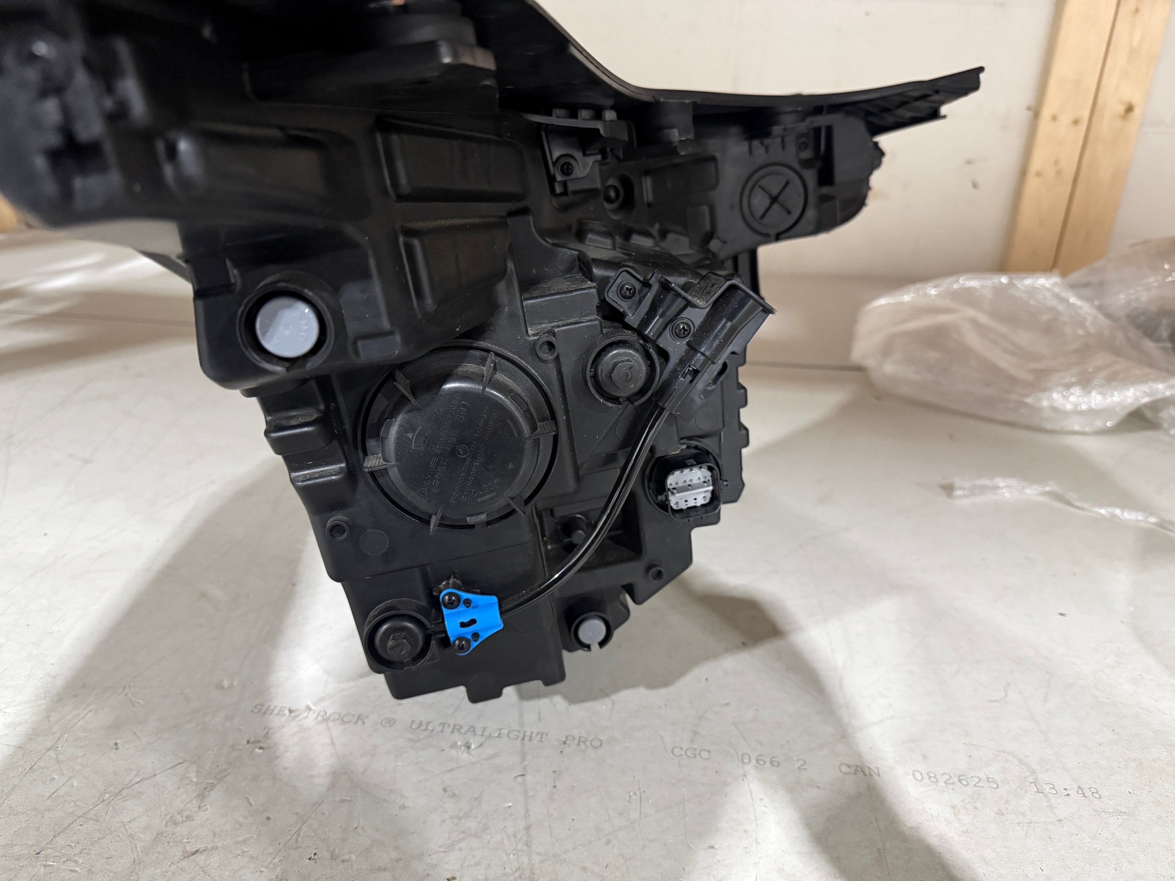2026 KIA Sorento Headlight Pair Full LED