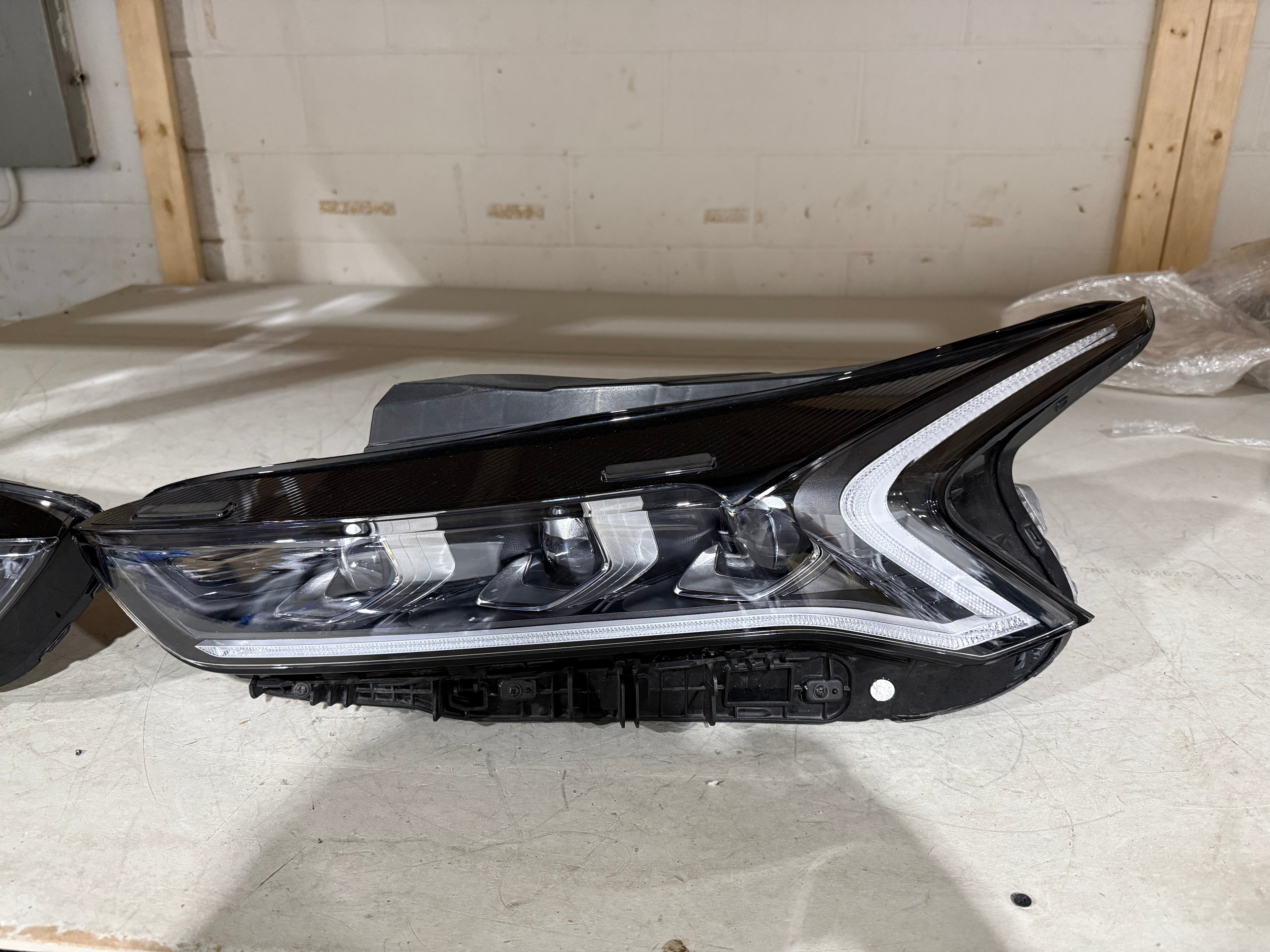 2021, 2022, 2023, 2024 KIA K5 Headlight Pair Full LED (3 Lenses)