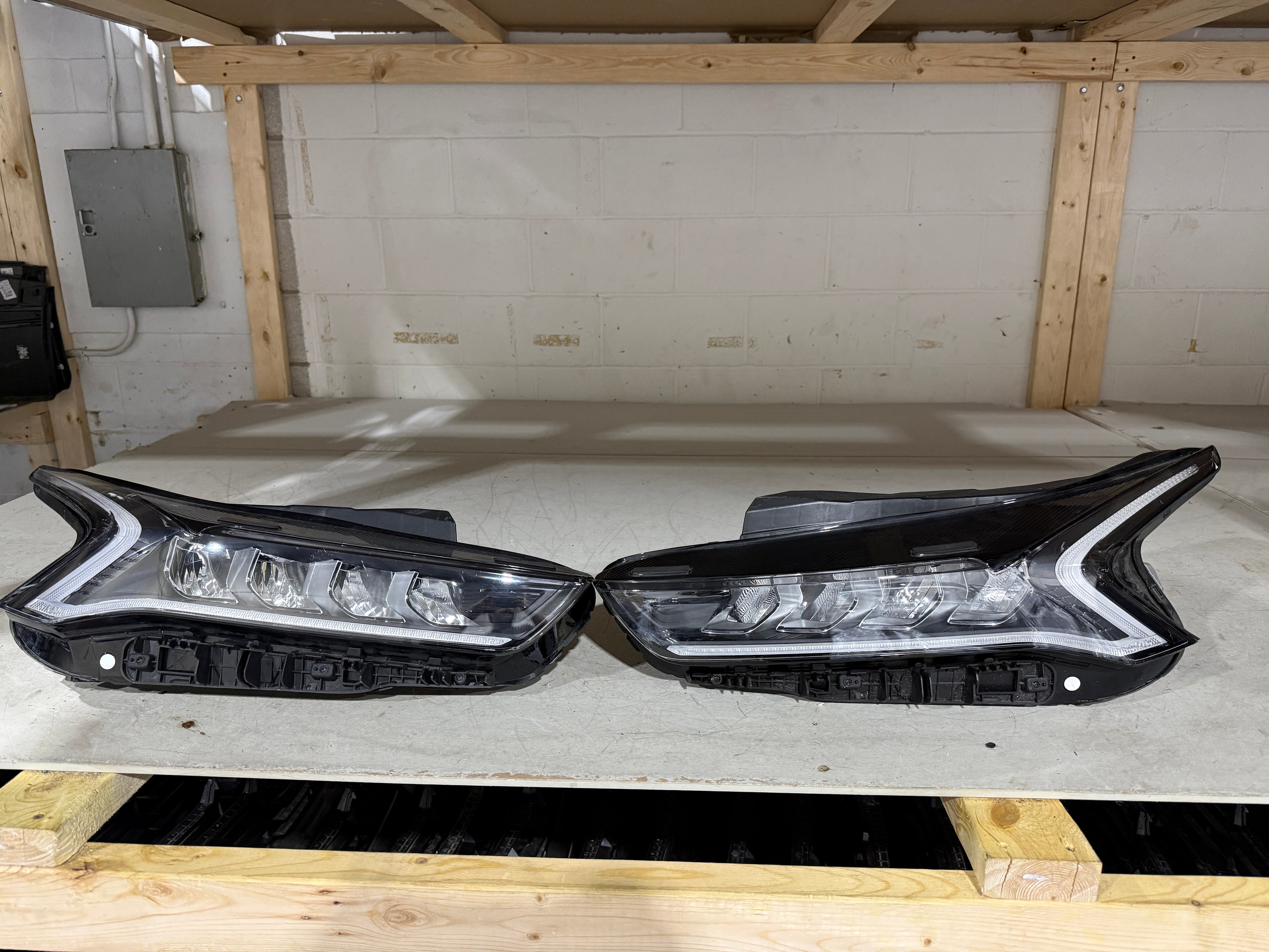 2021, 2022, 2023, 2024 KIA K5 Headlight Pair Reflector