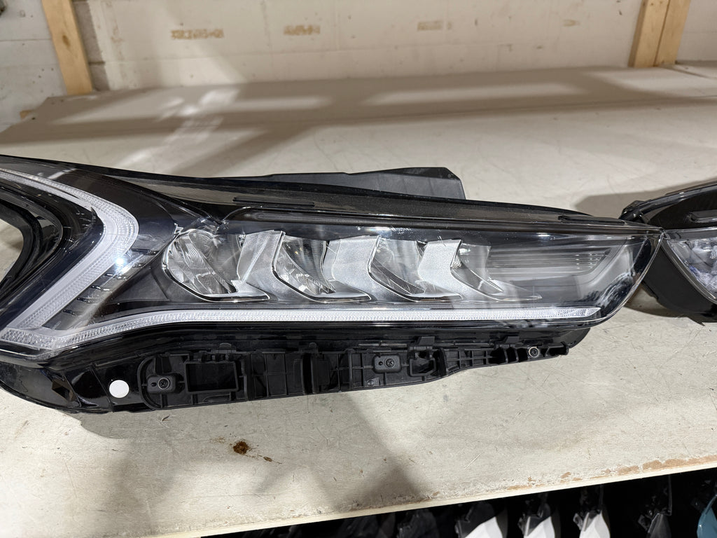 2021, 2022, 2023, 2024 KIA K5 Headlight Pair Reflector