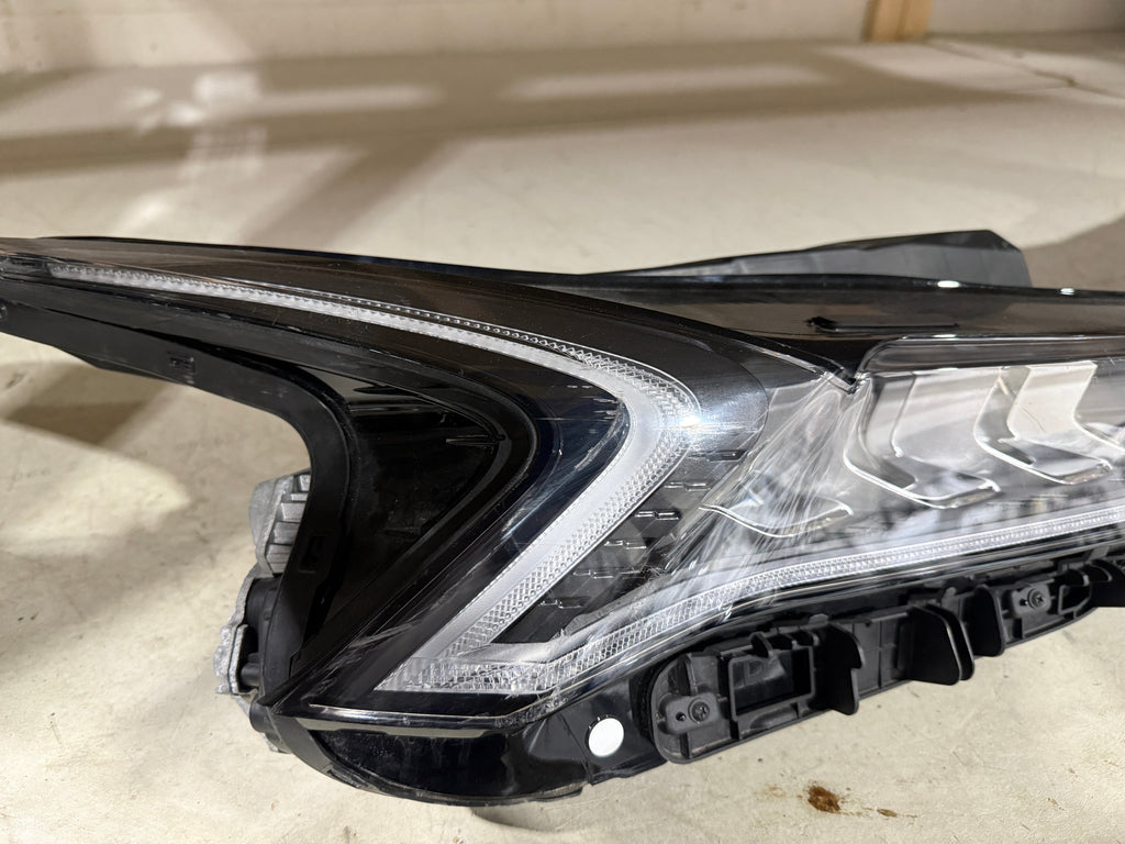 2021, 2022, 2023, 2024 KIA K5 Headlight Pair Reflector