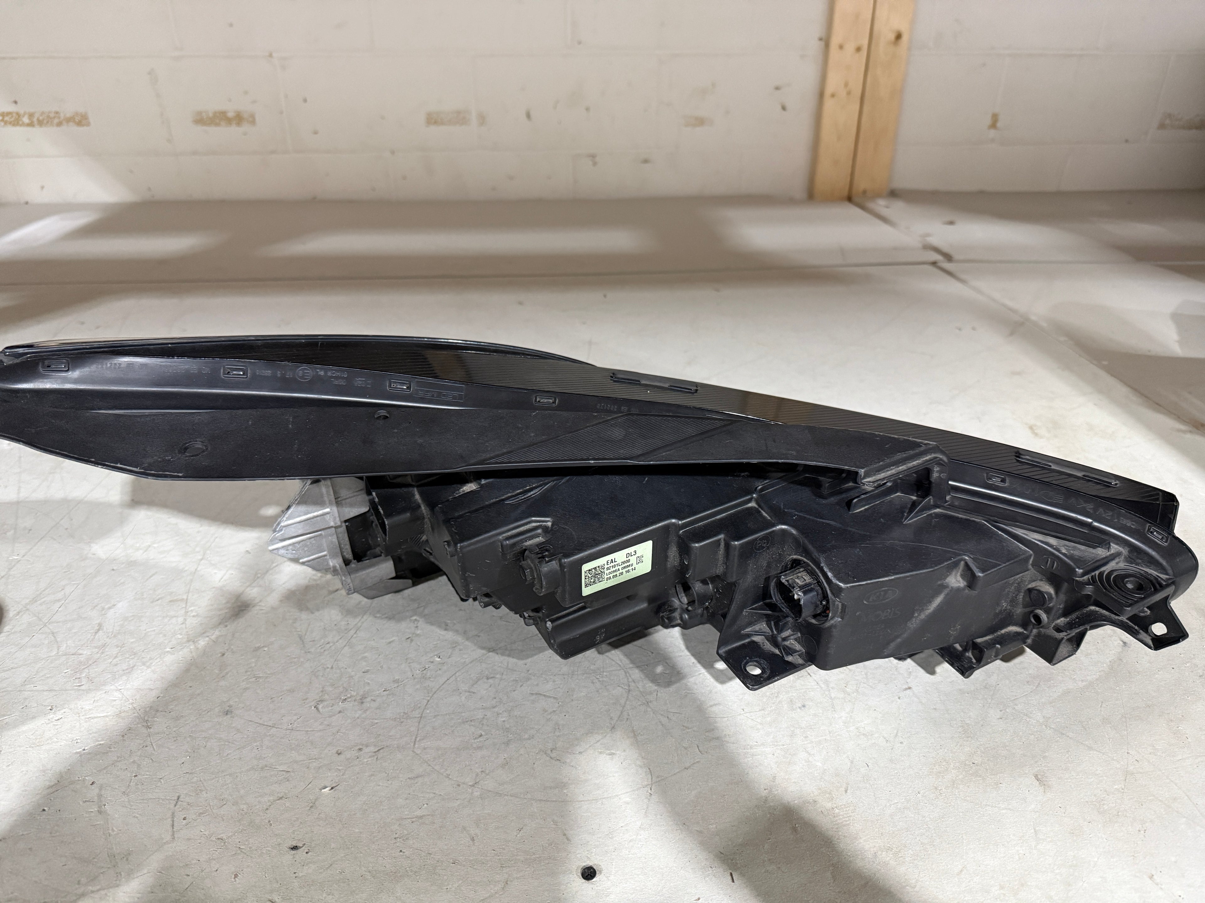 2021, 2022, 2023, 2024 KIA K5 Headlight Pair Reflector