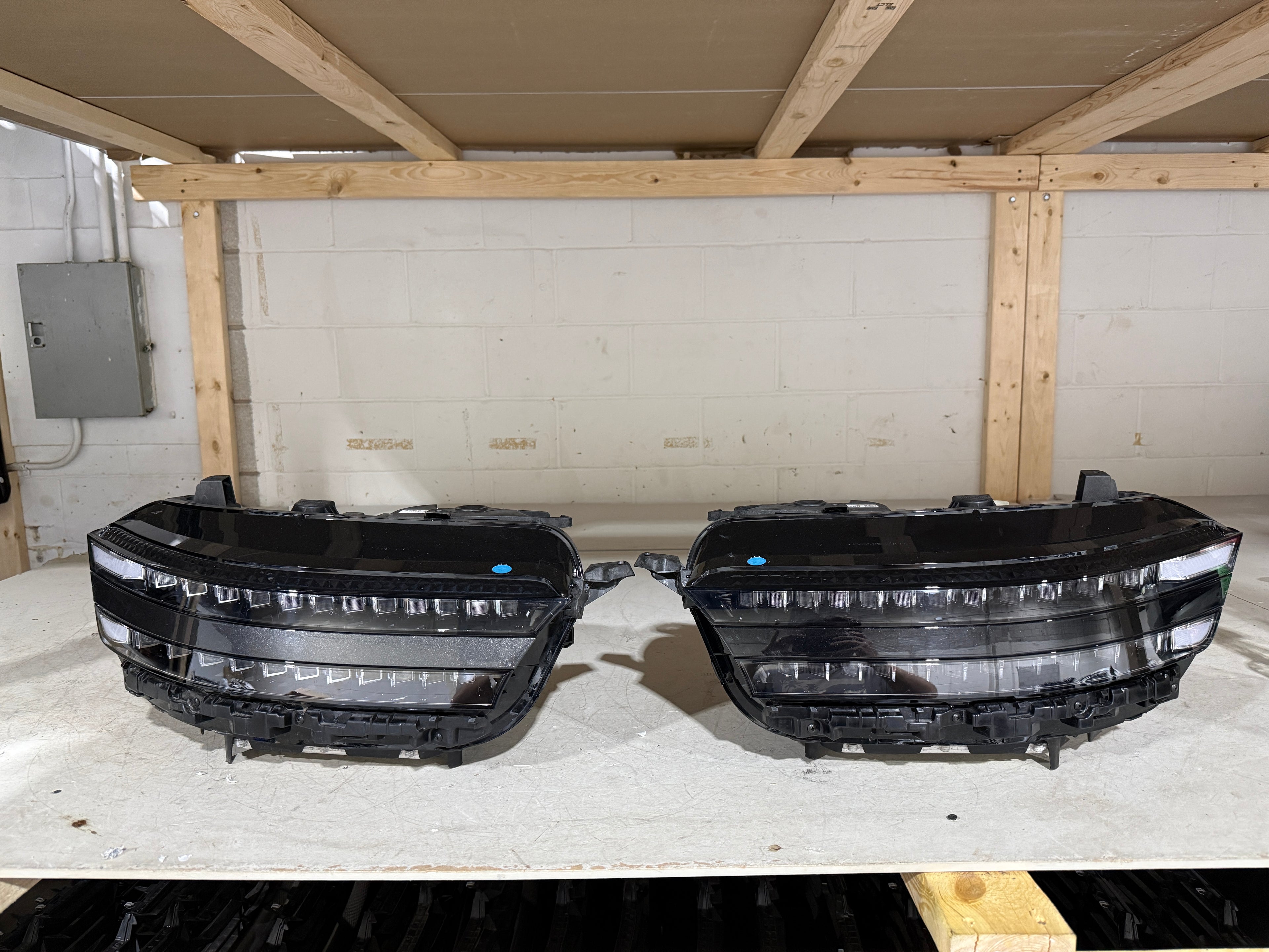 2023, 2024, 2025, 2026 Genesis  G90 Headlight Pair Full LED (12 Lens)