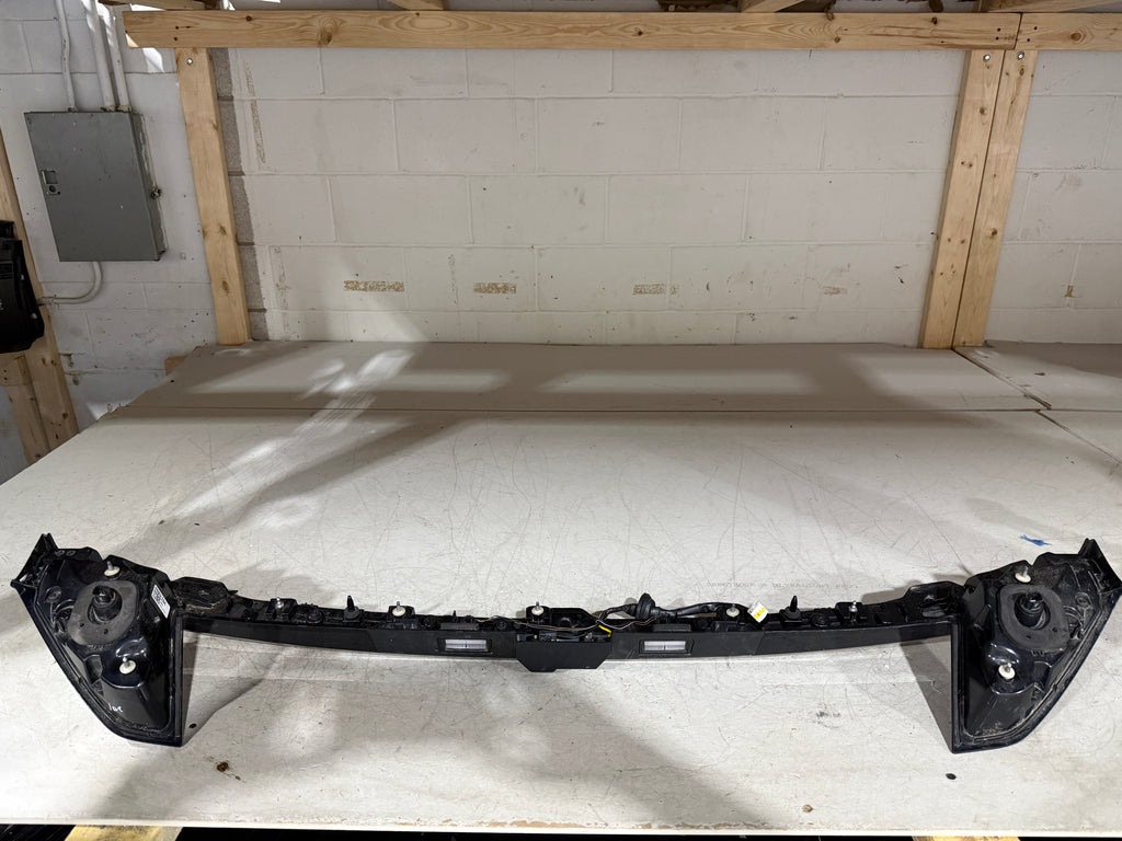 2022, 2023, 2024 Hyundai  Tucson Trunk Mounted Centre 3rd Break Light (Tail-Light) (Camera and License Plate Lights Included)