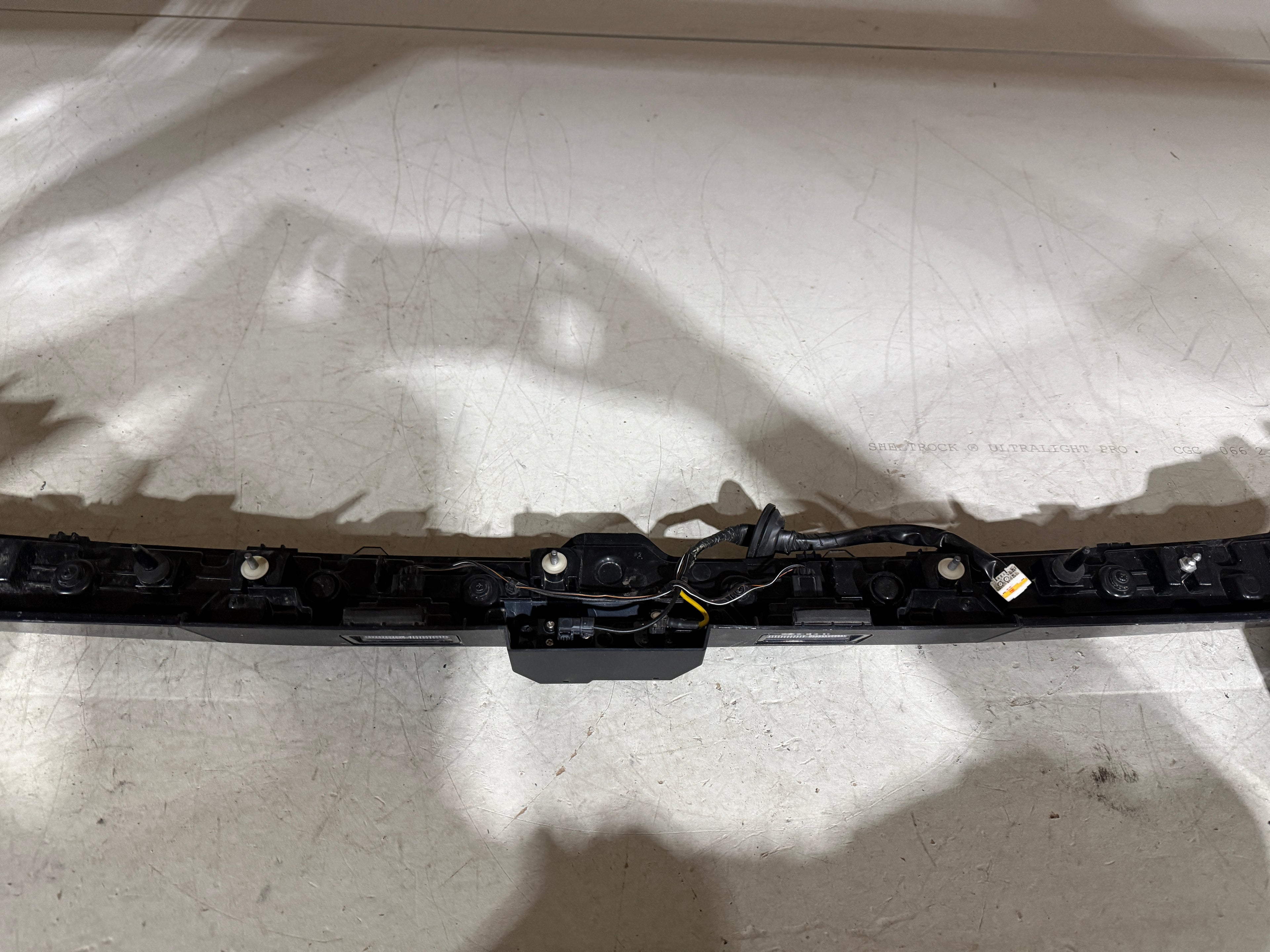 2022, 2023, 2024 Hyundai  Tucson Trunk Mounted Centre 3rd Break Light (Tail-Light) (Camera and License Plate Lights Included)