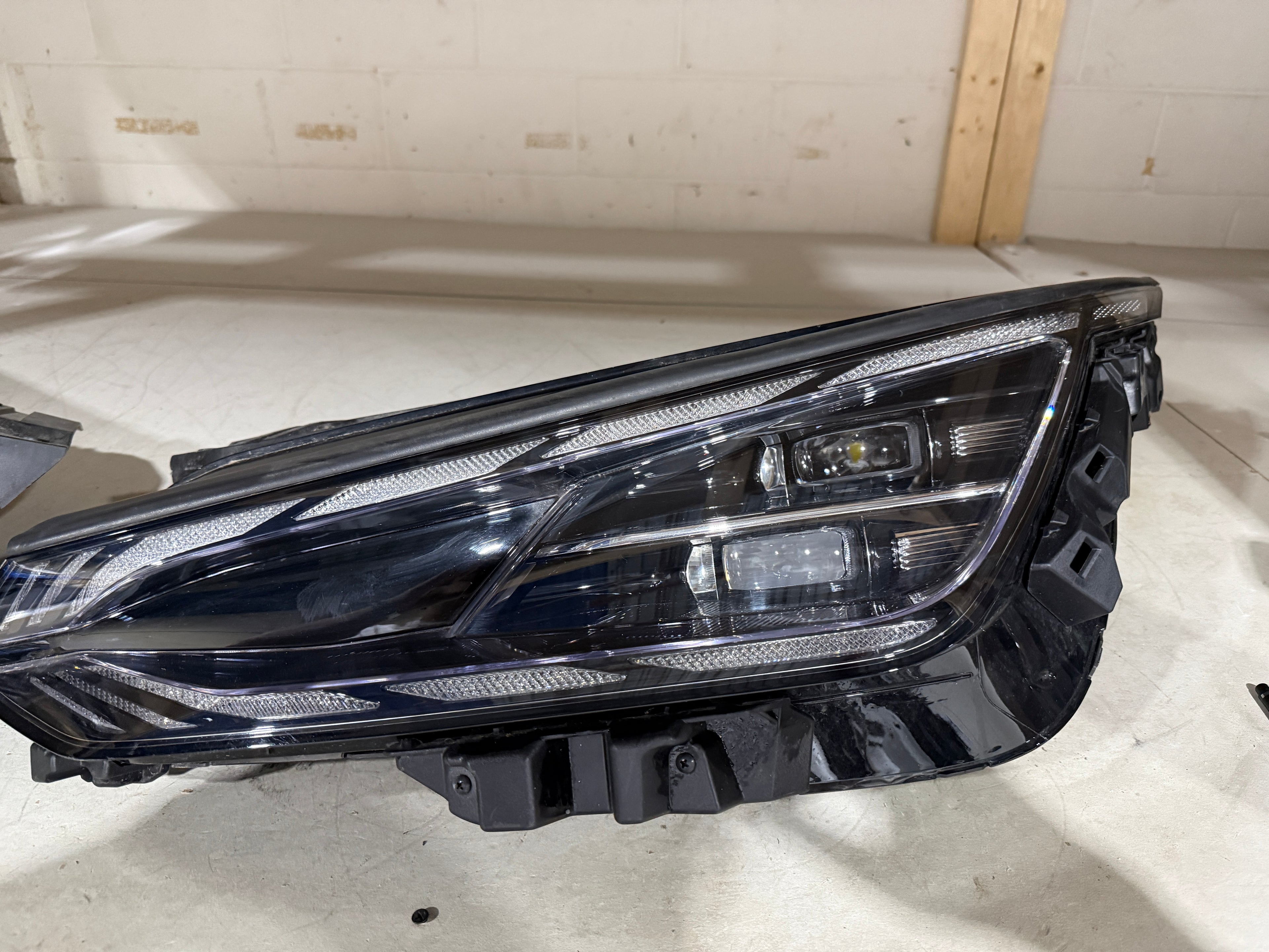2022, 2023, 2024 KIA EV6 Headlight Pair Full LED