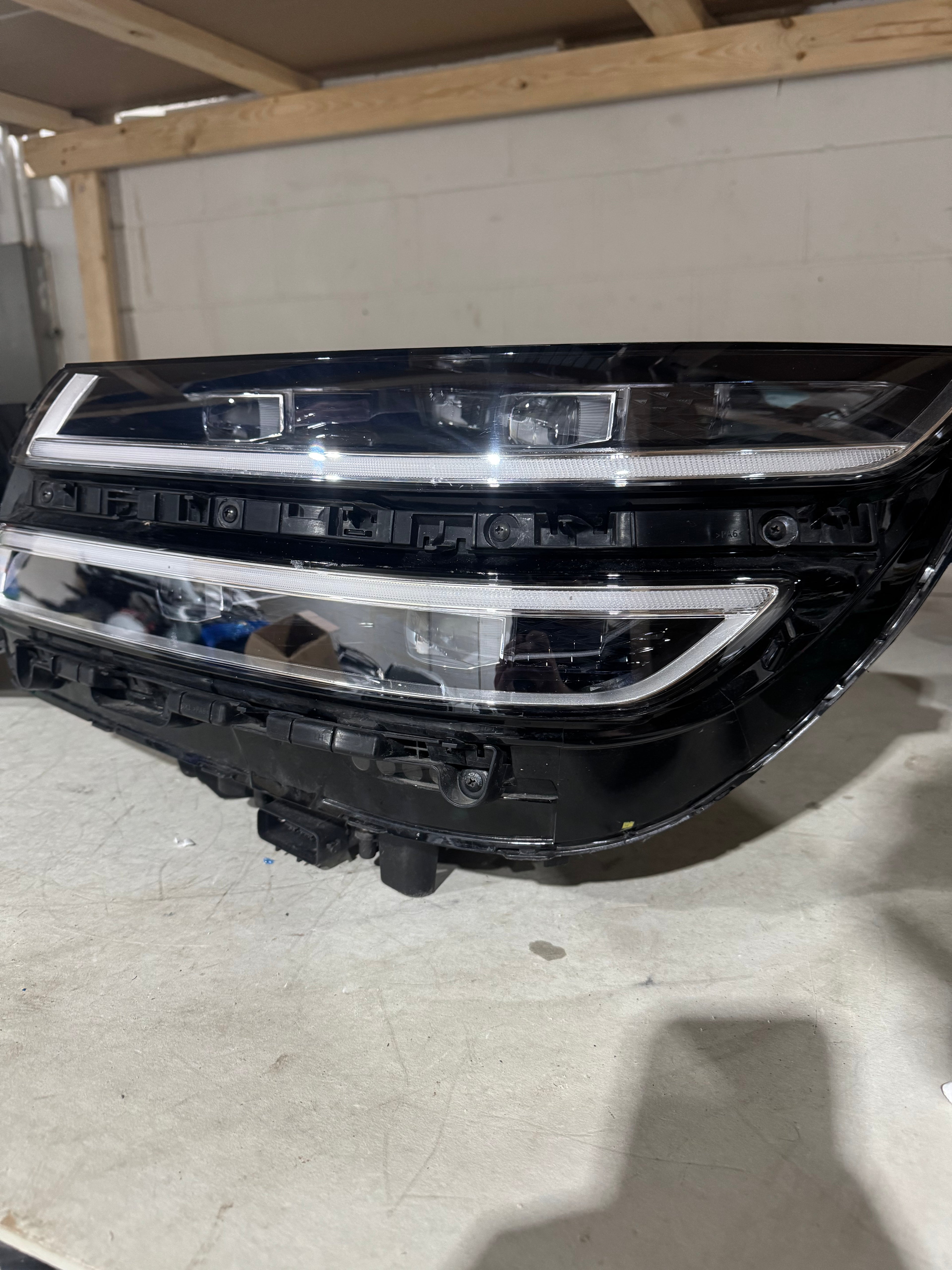 2022, 2023 Genesis  GV80 Headlight Pair Full LED