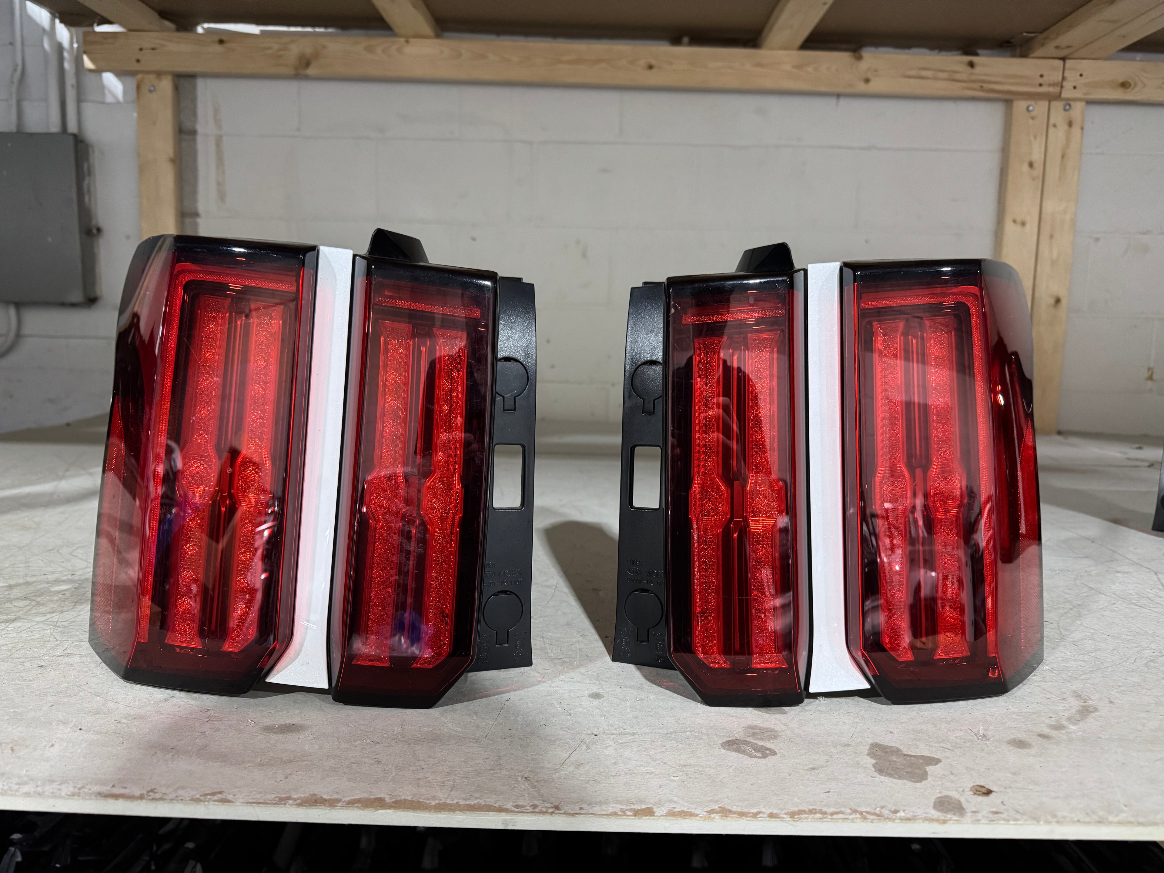 2021, 2022, 2023, 2024 KIA Sorento Tail Light Pair
