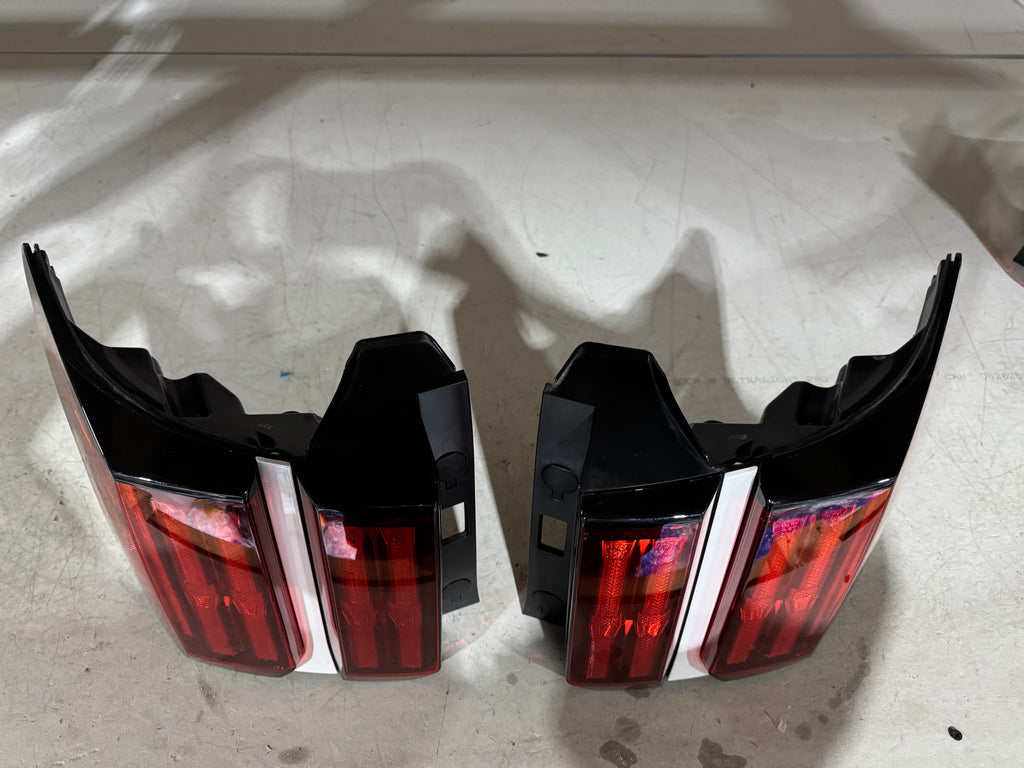 2021, 2022, 2023, 2024 KIA Sorento Tail Light Pair