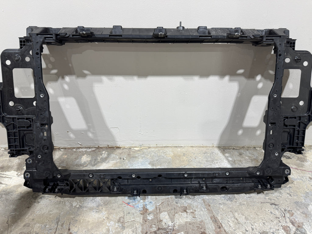 2024, 2025, 2026 KIA Seltos  Core Radiator Support