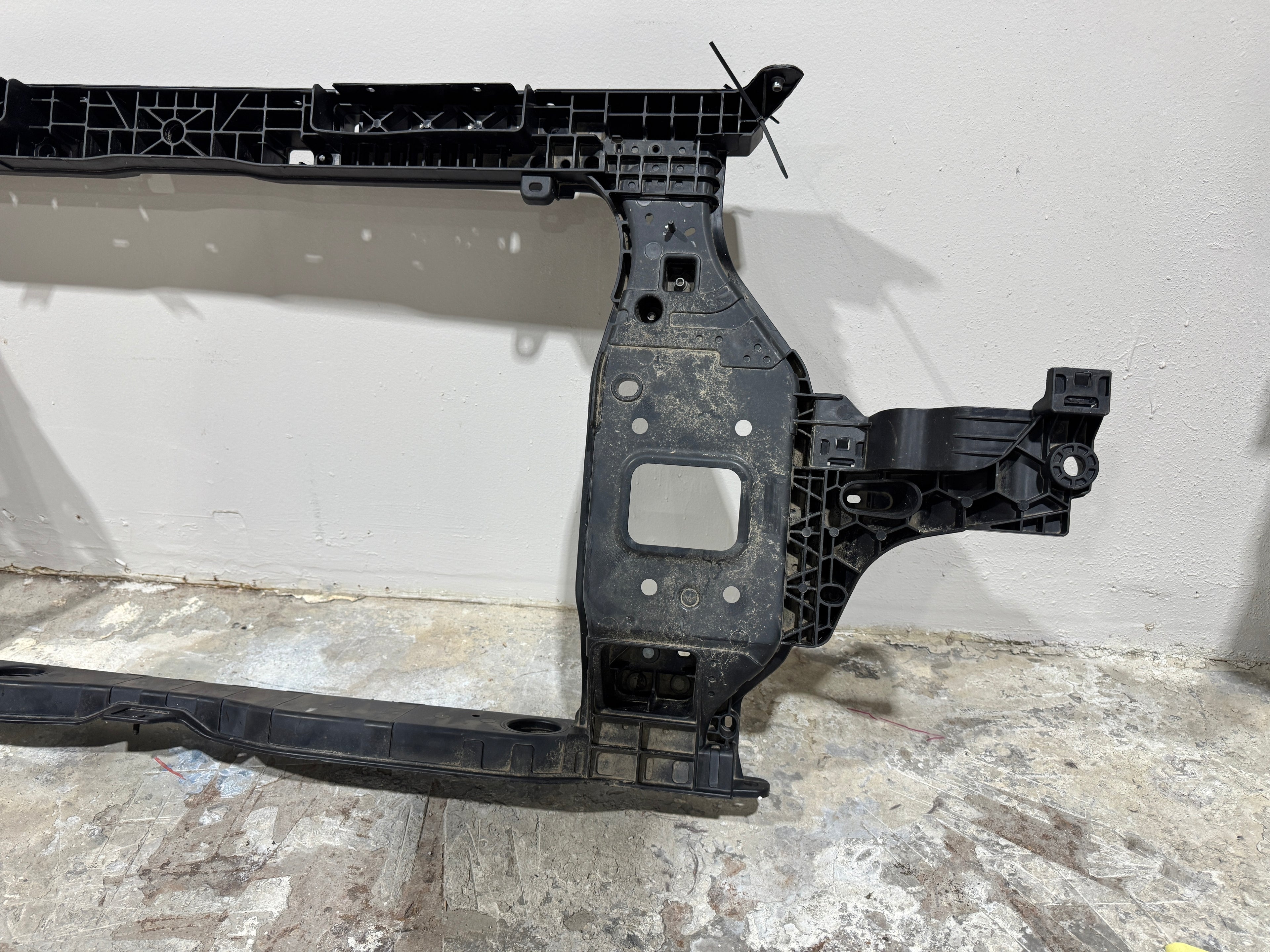 2023, 2024, 2025 KIA Sportage Core Radiator Support