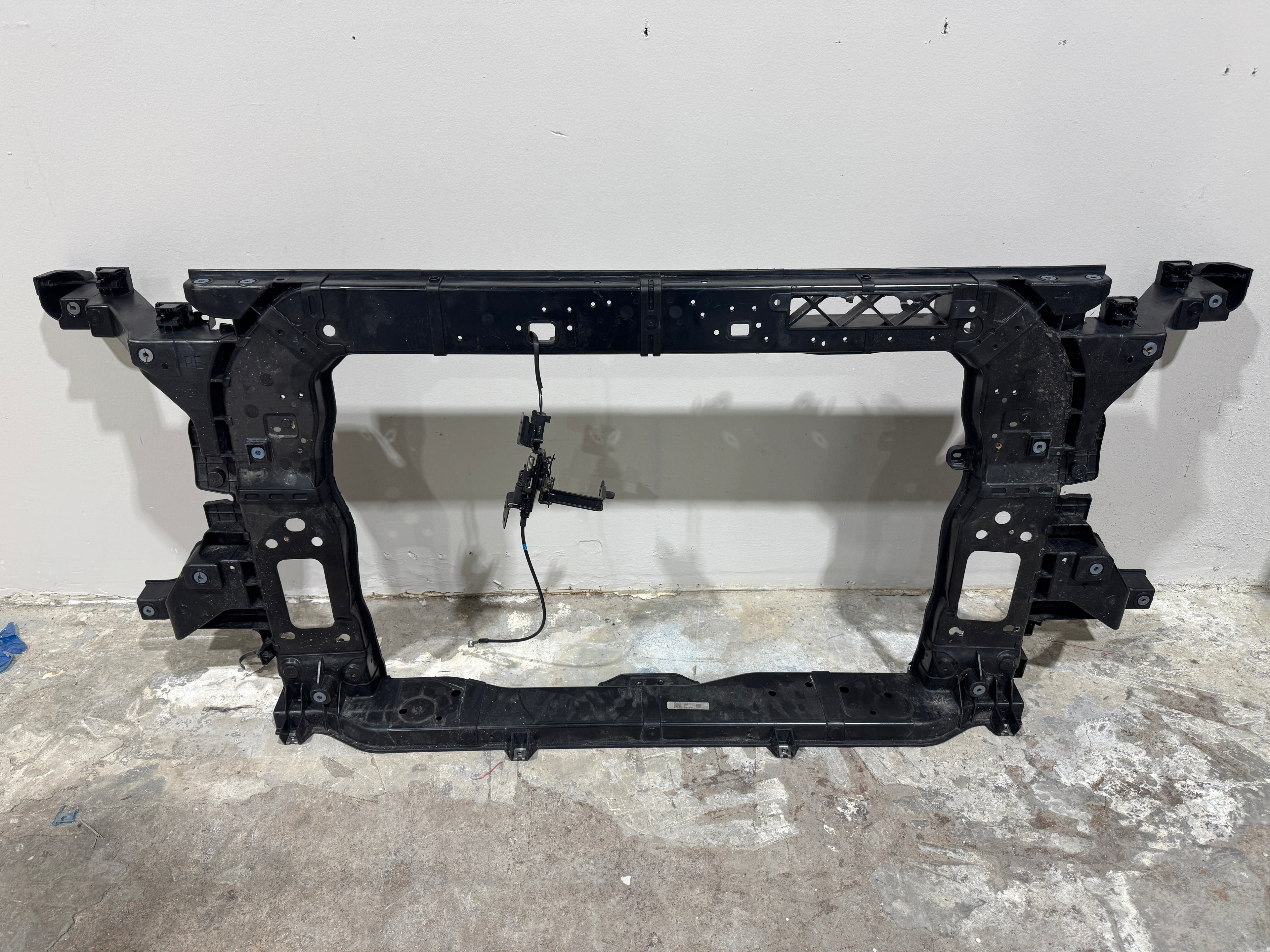 2024, 2025 Hyundai  Palisade Core Radiator Support