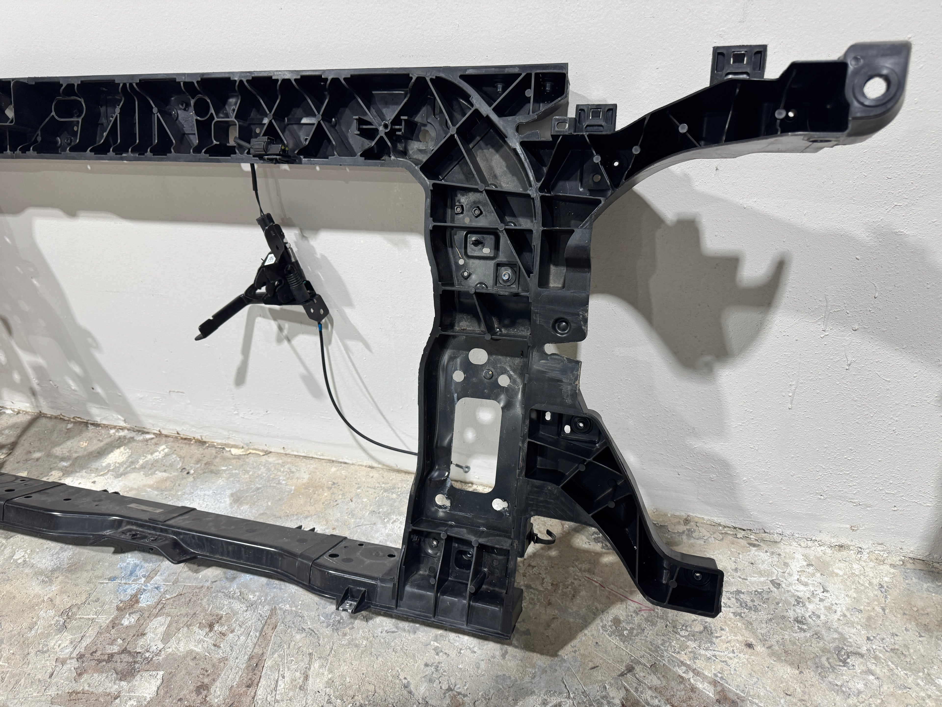 2024, 2025 Hyundai  Palisade Core Radiator Support