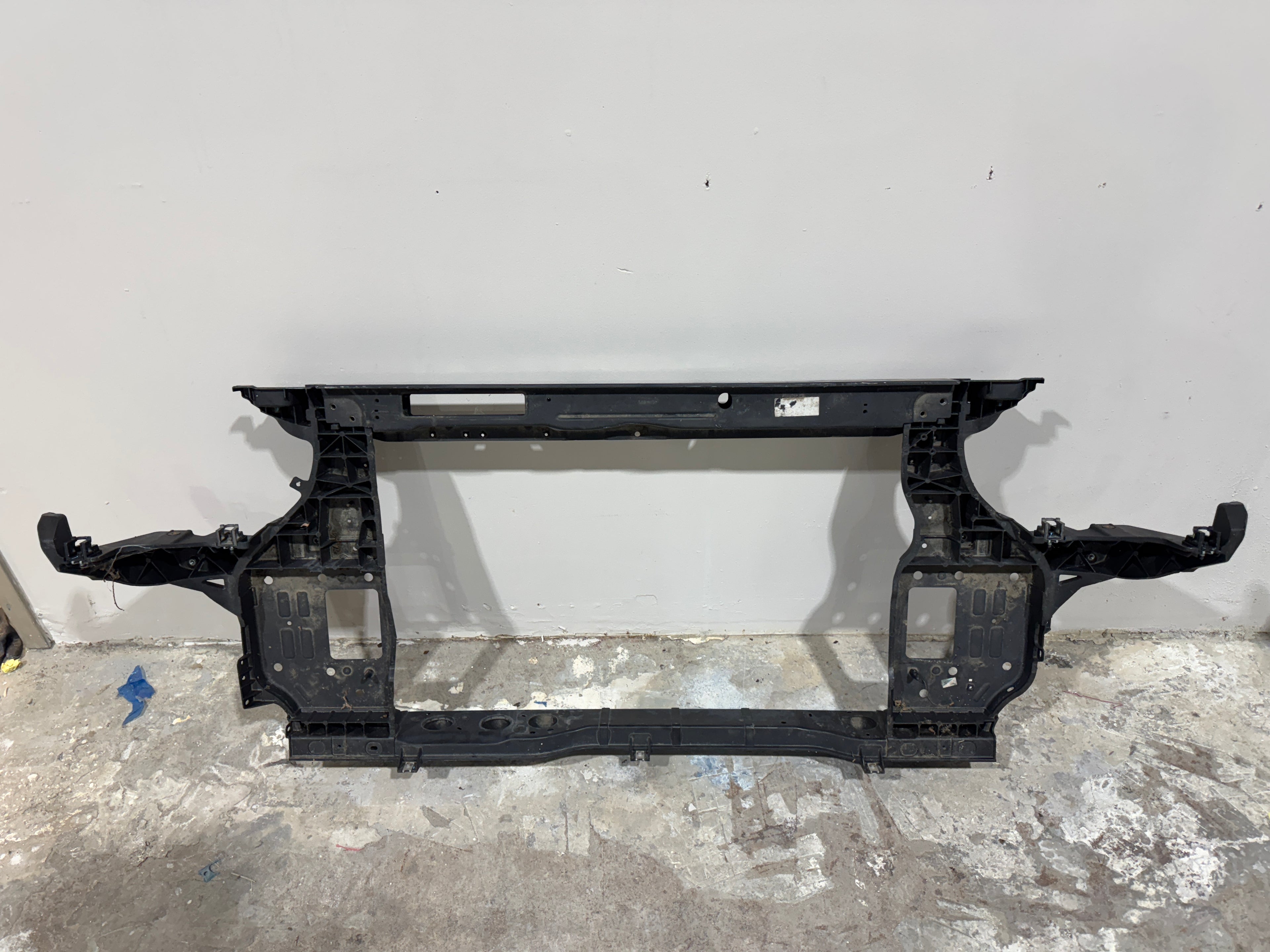 2018, 2019, 2020, 2021 KIA Sedona Core Radiator Support
