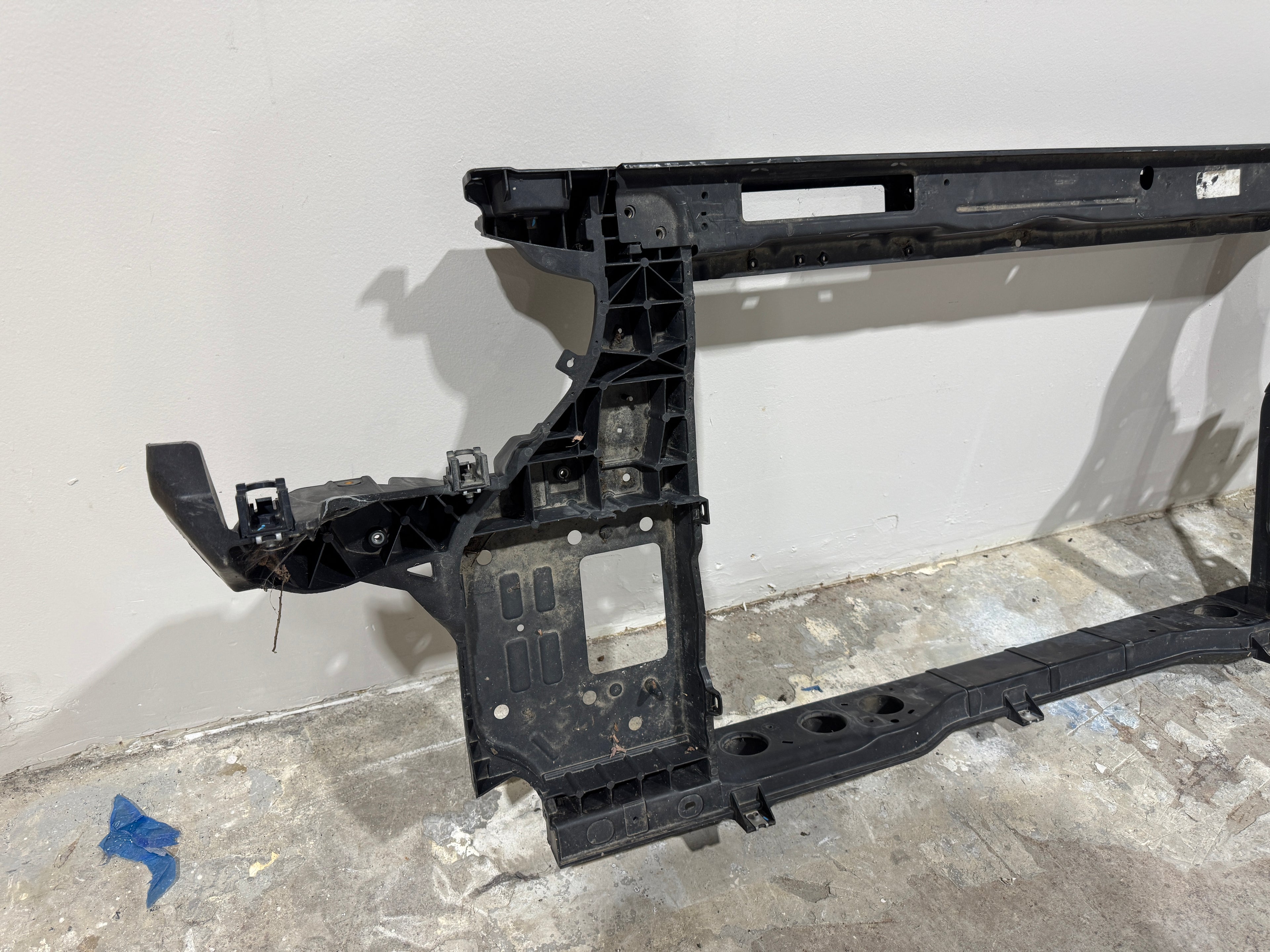 2018, 2019, 2020, 2021 KIA Sedona Core Radiator Support