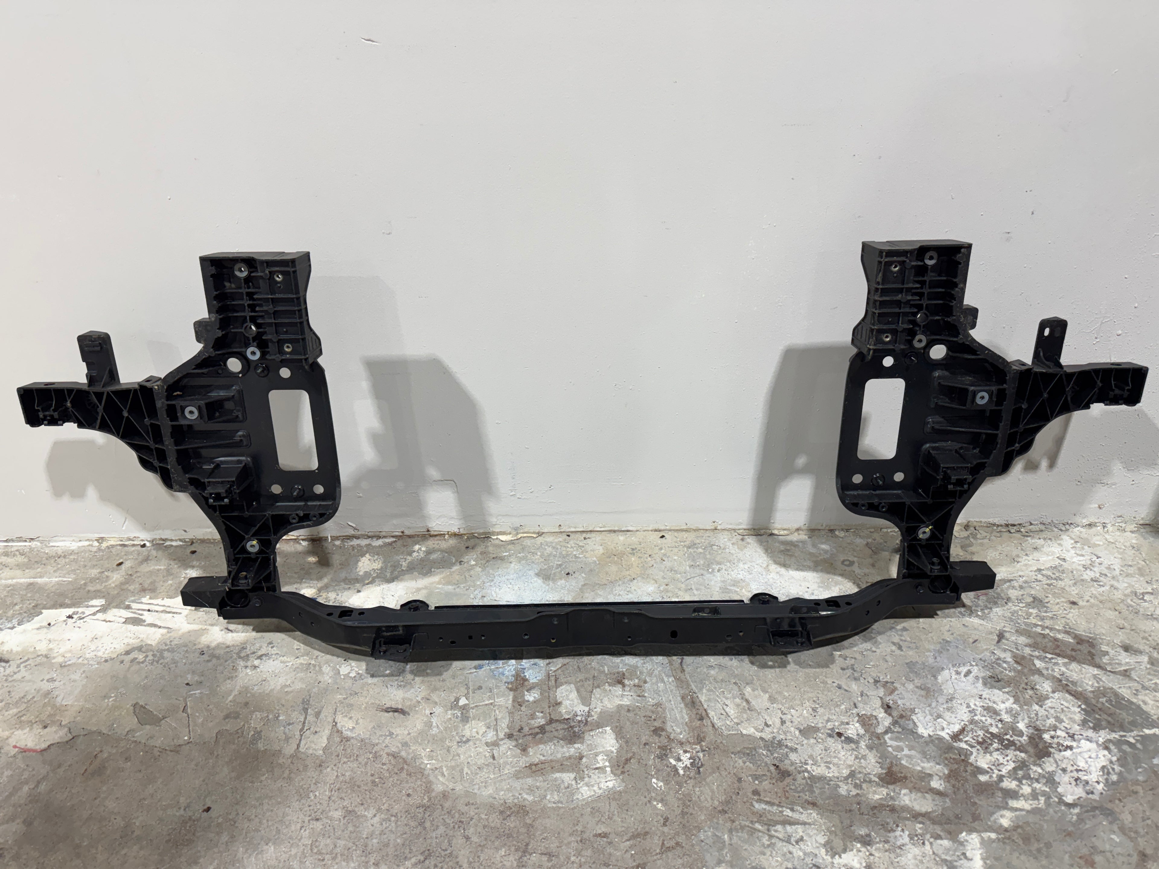 2025 Genesis  G80 Core Radiator Support
