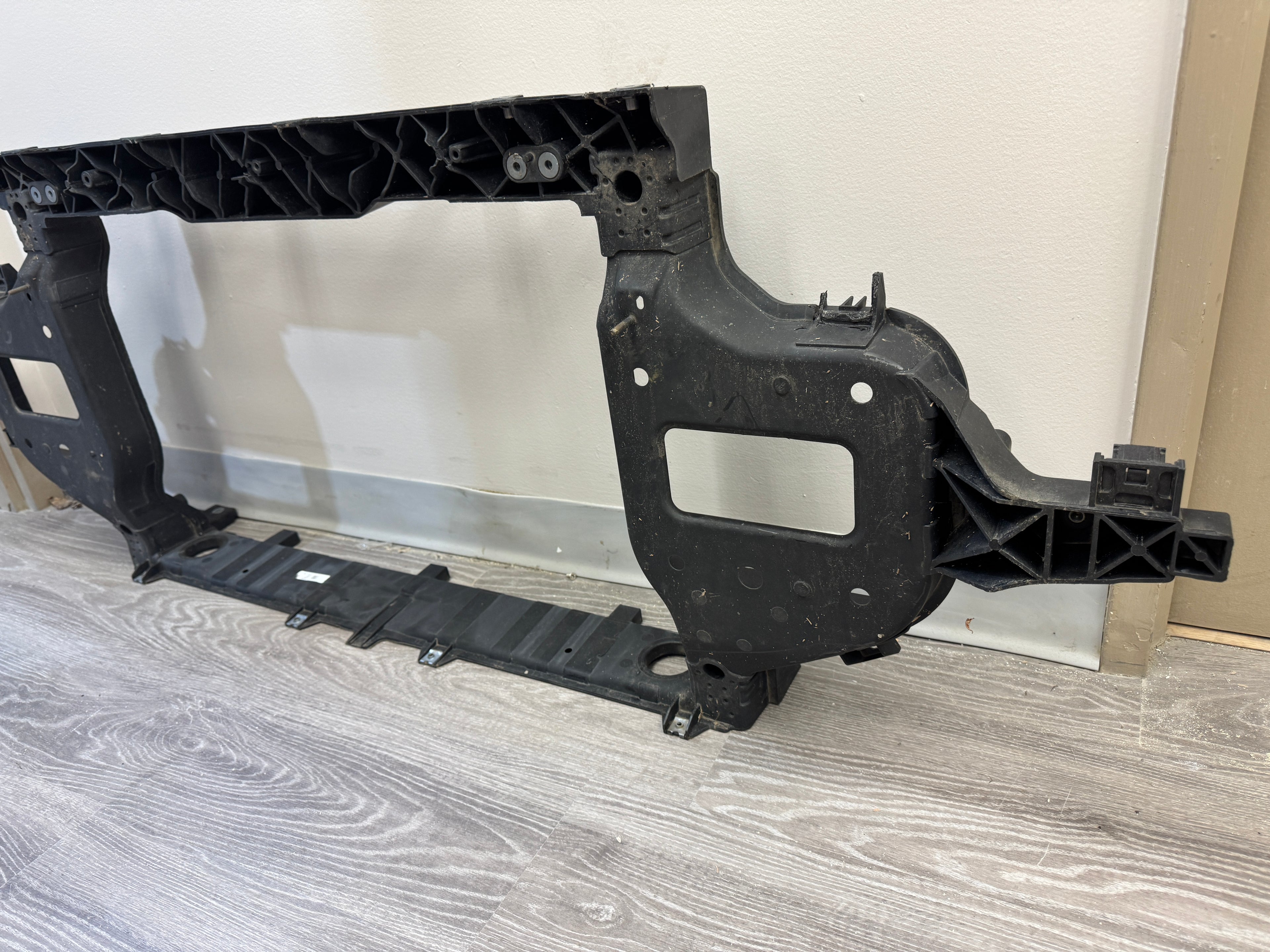 2022, 2023, 2024 KIA EV6 Core Radiator Support