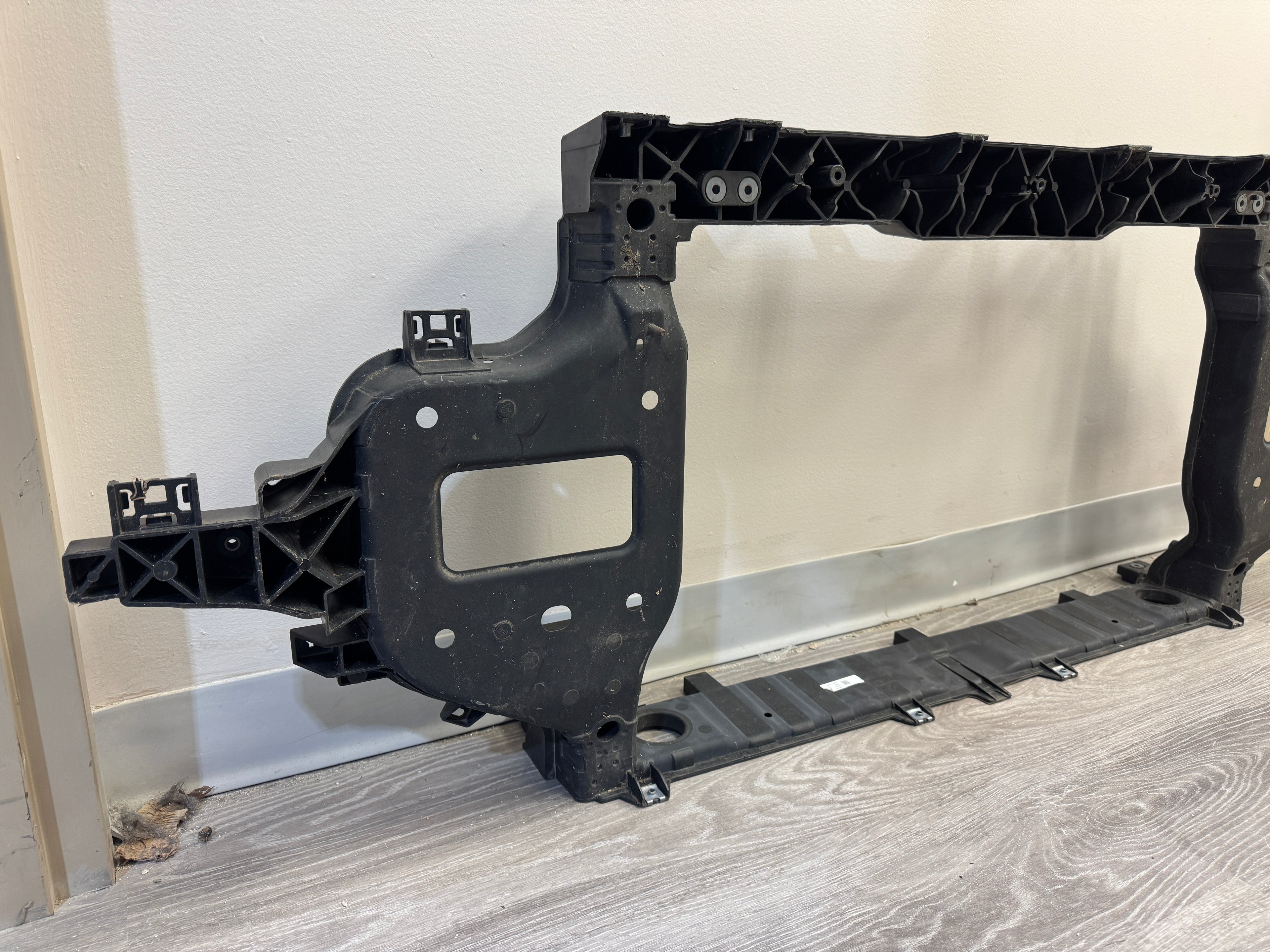 2022, 2023, 2024 KIA EV6 Core Radiator Support