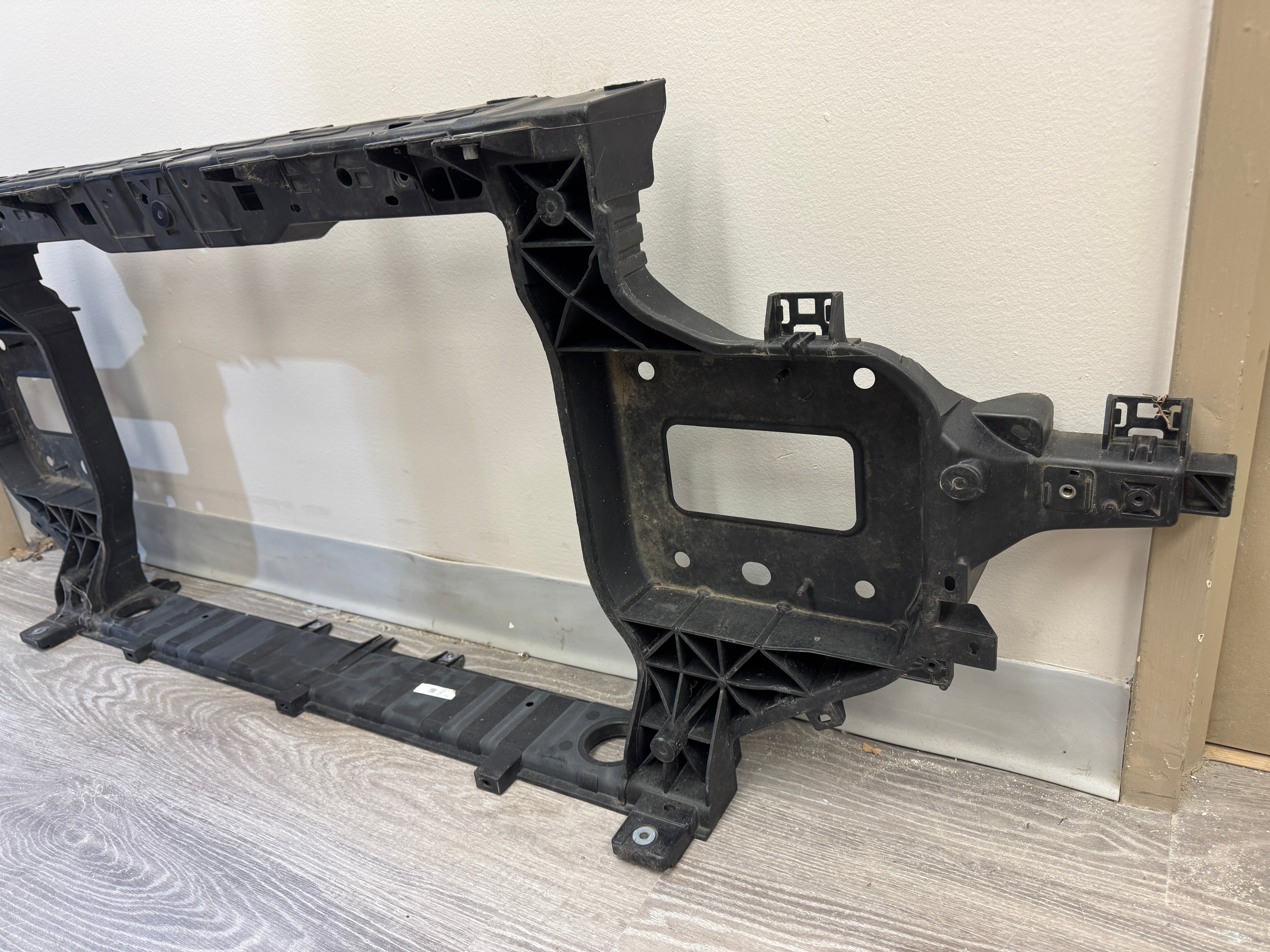 2022, 2023, 2024 KIA EV6 Core Radiator Support